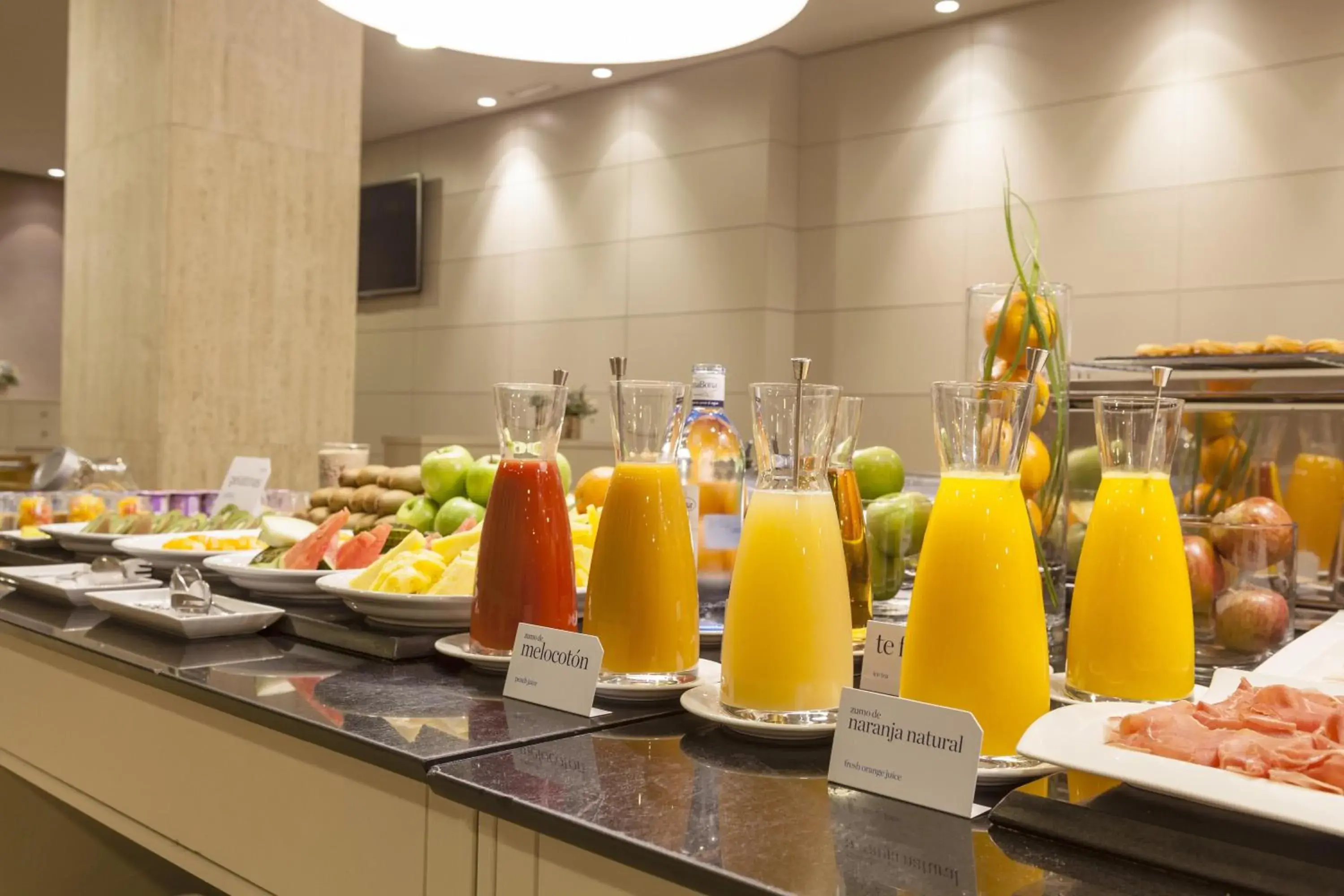 Restaurant/places to eat in NH Oviedo Principado Restaurant/places to eat in NH Oviedo Principado