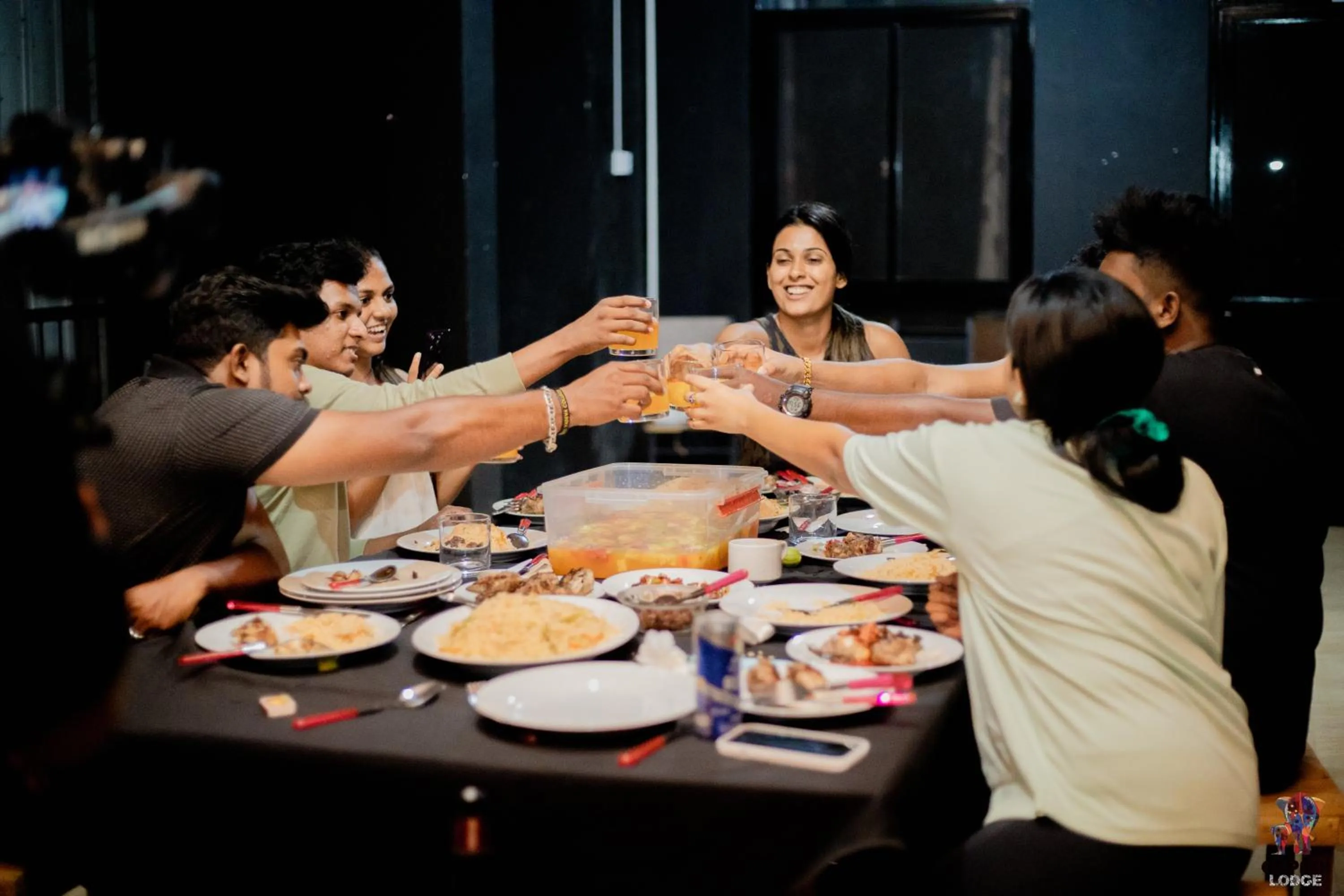 Restaurant/places to eat in Elepath Lodge Pinnawala