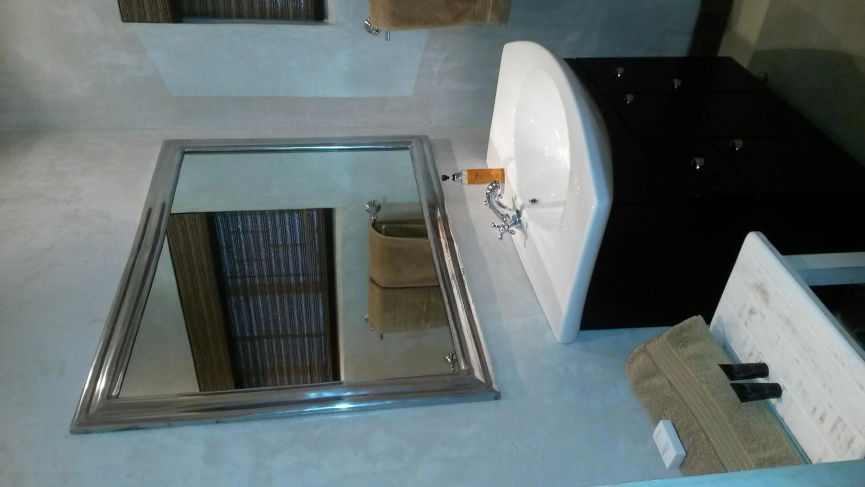 Bathroom in 5th Seasons Guesthouse