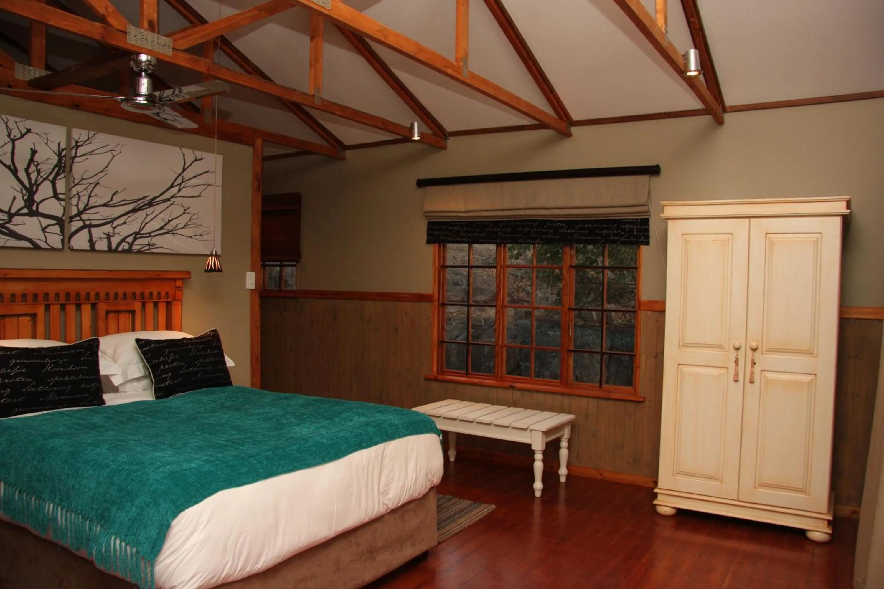Bedroom, Bed in 5th Seasons Guesthouse