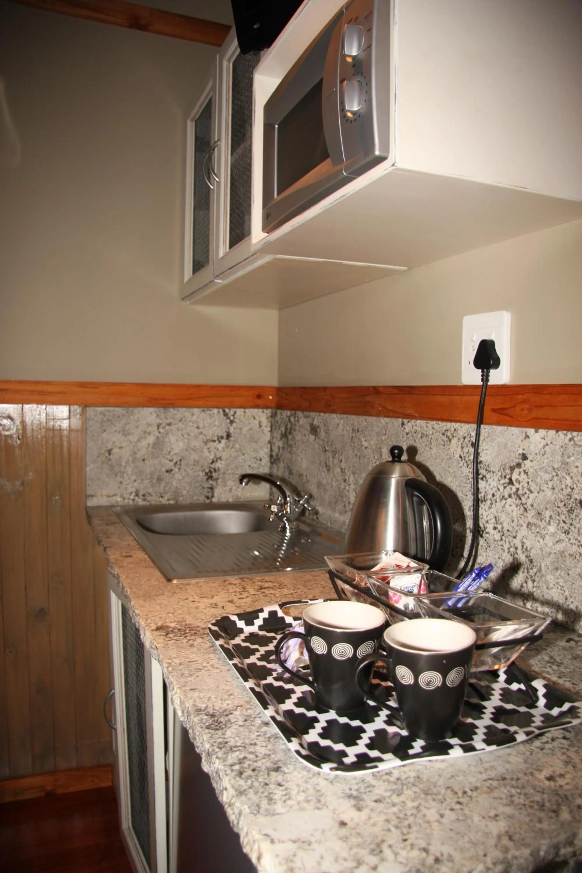 Kitchen or kitchenette in 5th Seasons Guesthouse