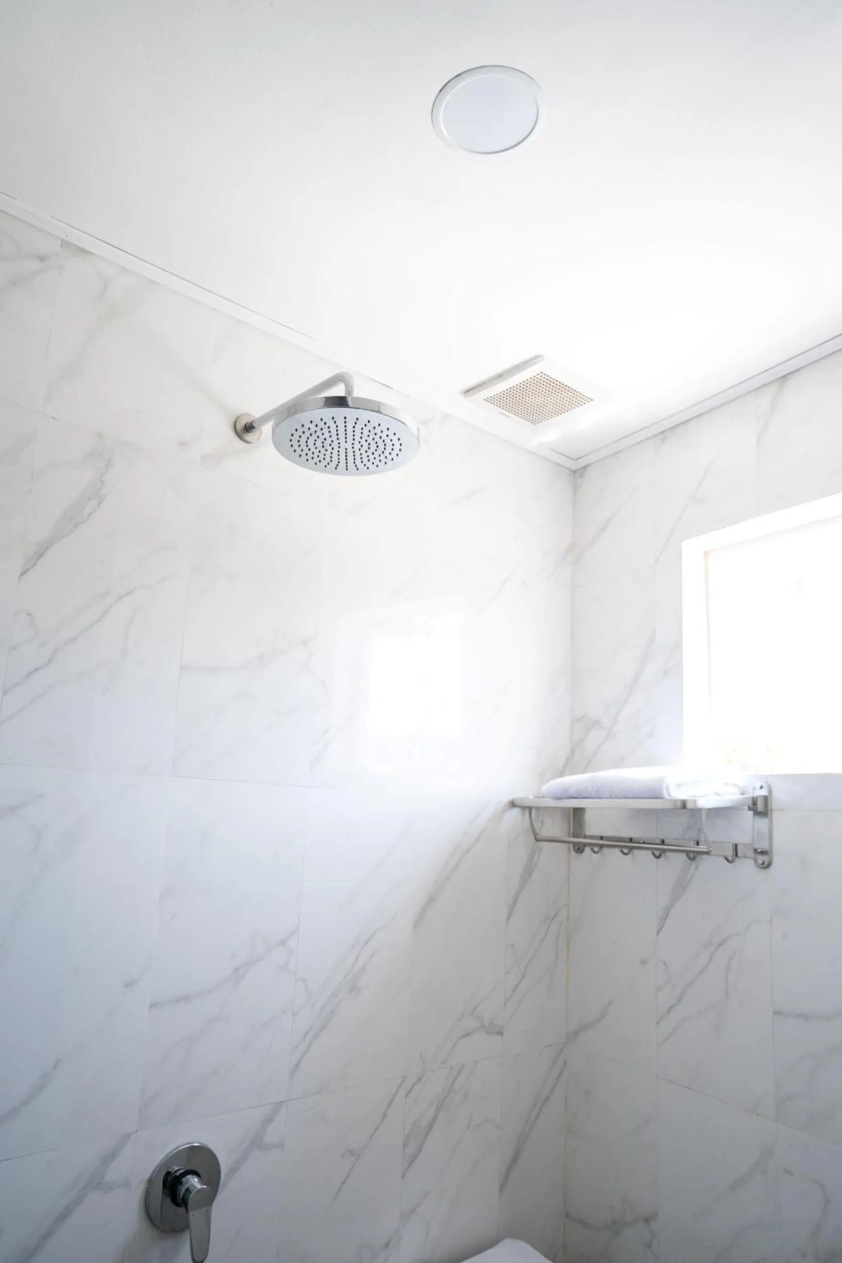 Bathroom in Oki Taru Residence