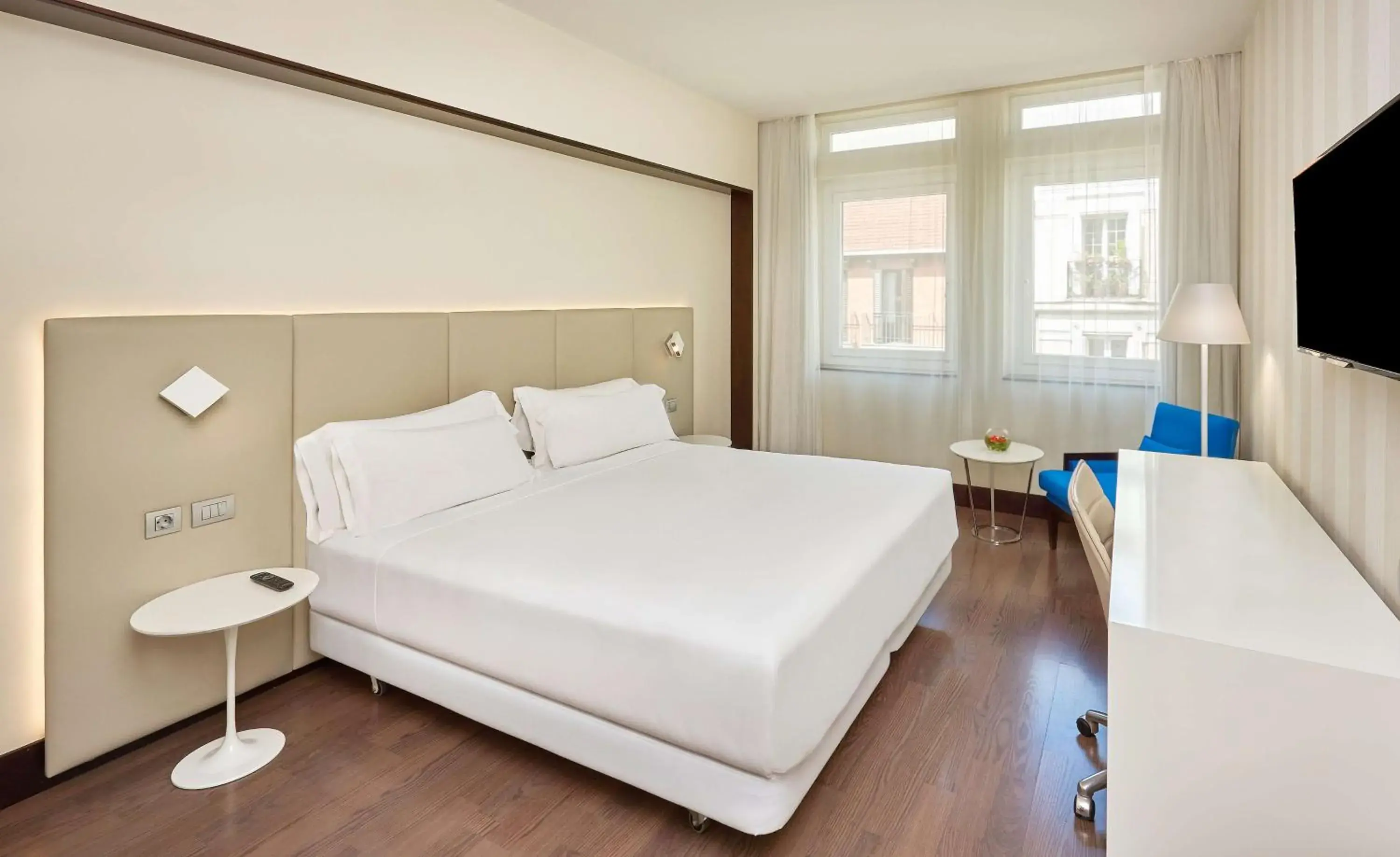 Standard Double or Twin Room with View in NH Madrid Lagasca Standard Double or Twin Room with View in NH Madrid Lagasca