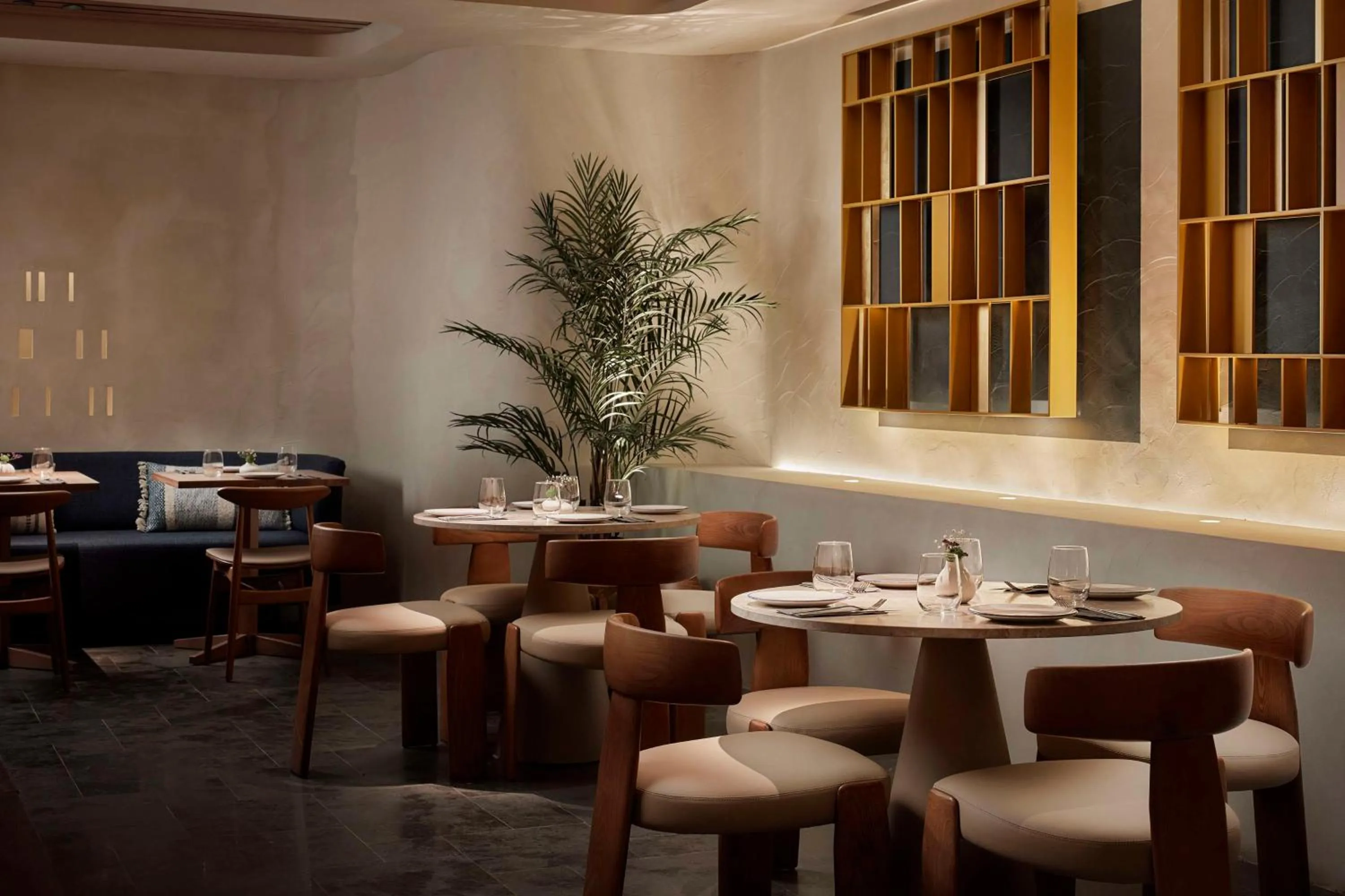 Restaurant/places to eat in NH Madrid Lagasca