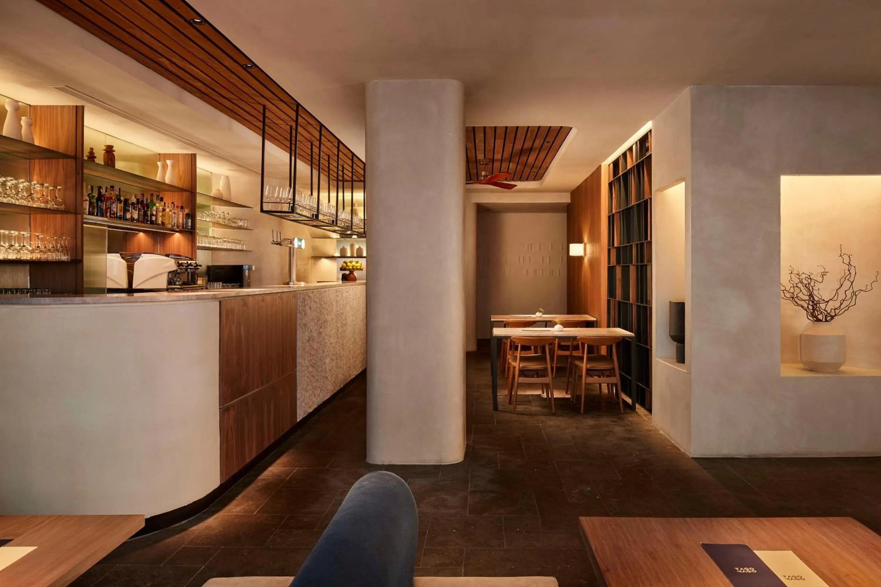 Restaurant/places to eat in NH Madrid Lagasca