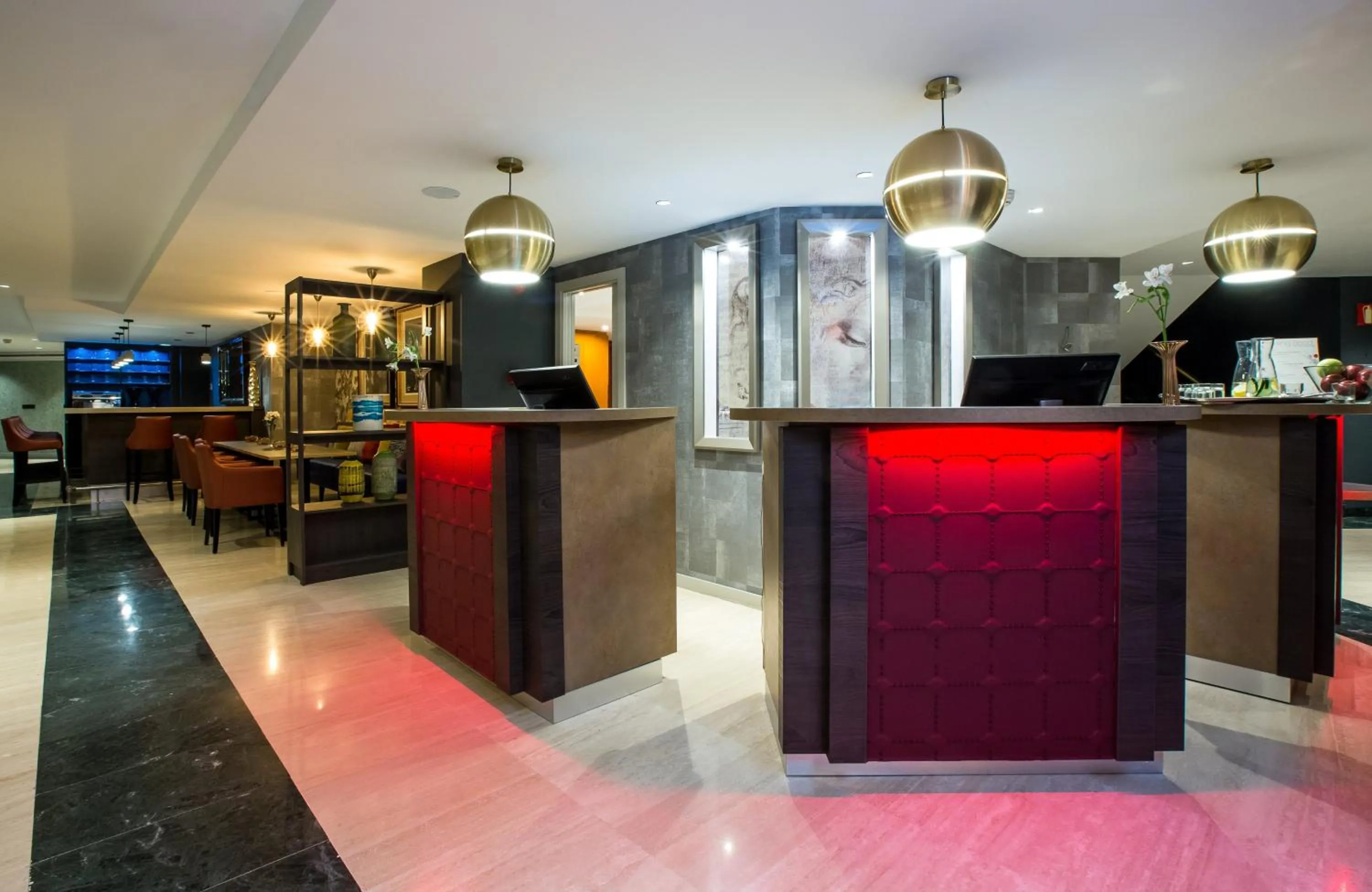 Lobby or reception in Leonardo Hotel Madrid City Center