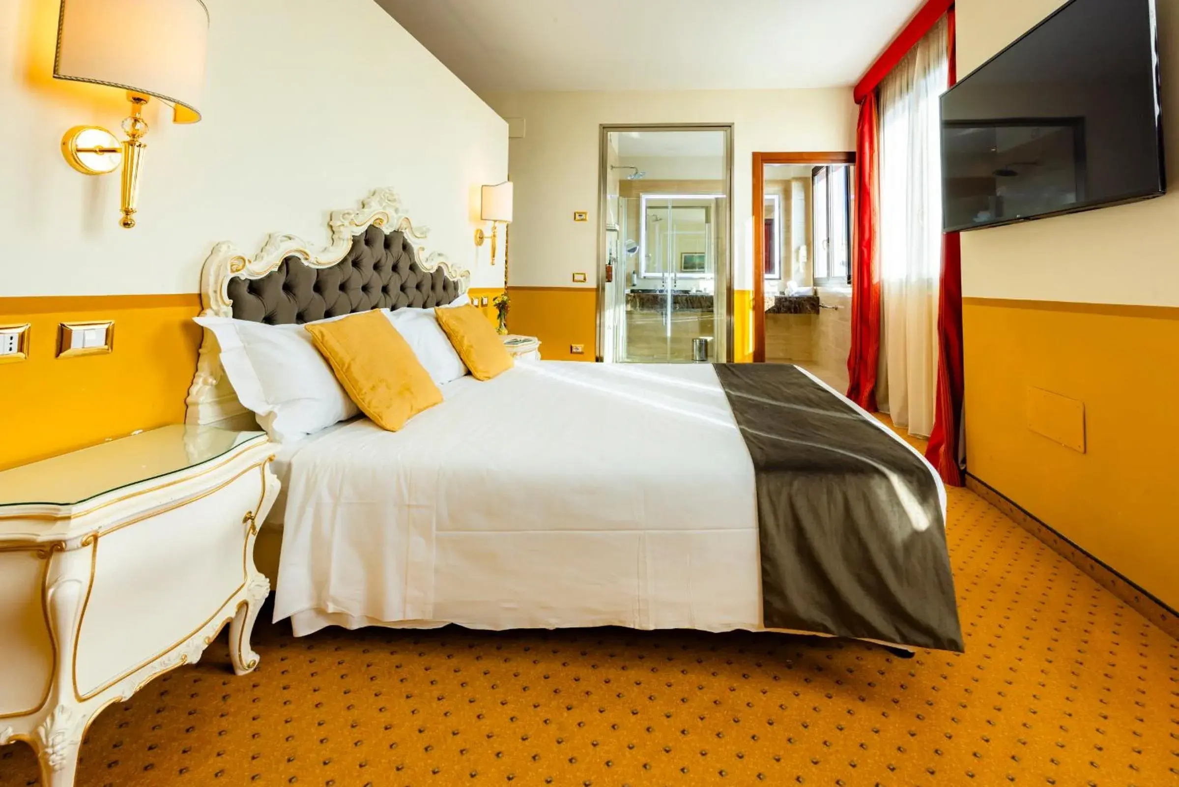 Suite Venezia in Il Gentiluomo Hotel & SPA Suite Venezia in Il Gentiluomo Hotel & SPA