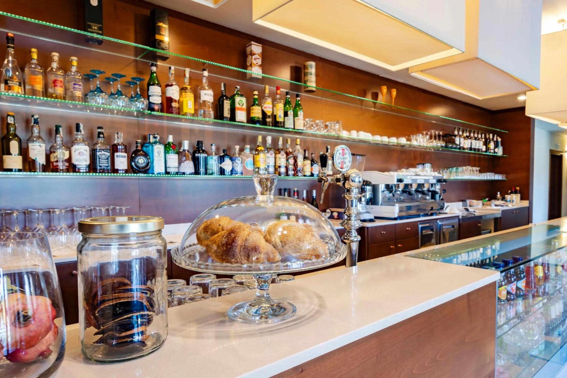 Lounge or bar in Il Gentiluomo Hotel & SPA