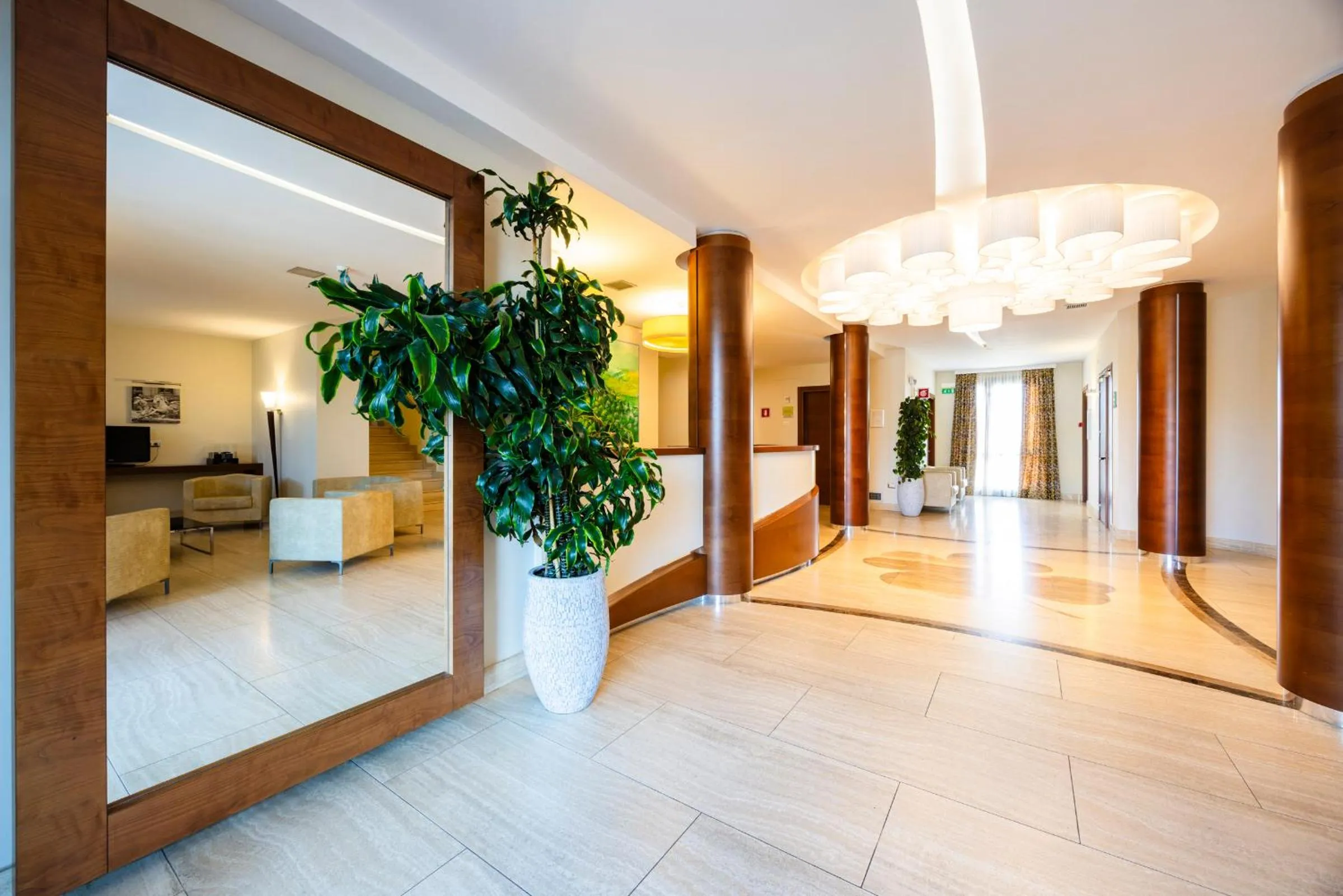 Lobby or reception in Il Gentiluomo Hotel & SPA