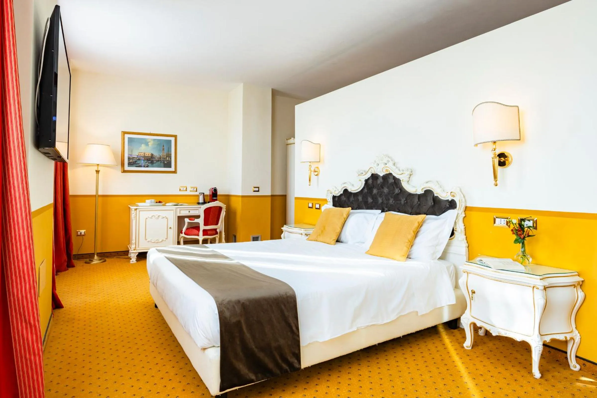 Bed in Il Gentiluomo Hotel & SPA