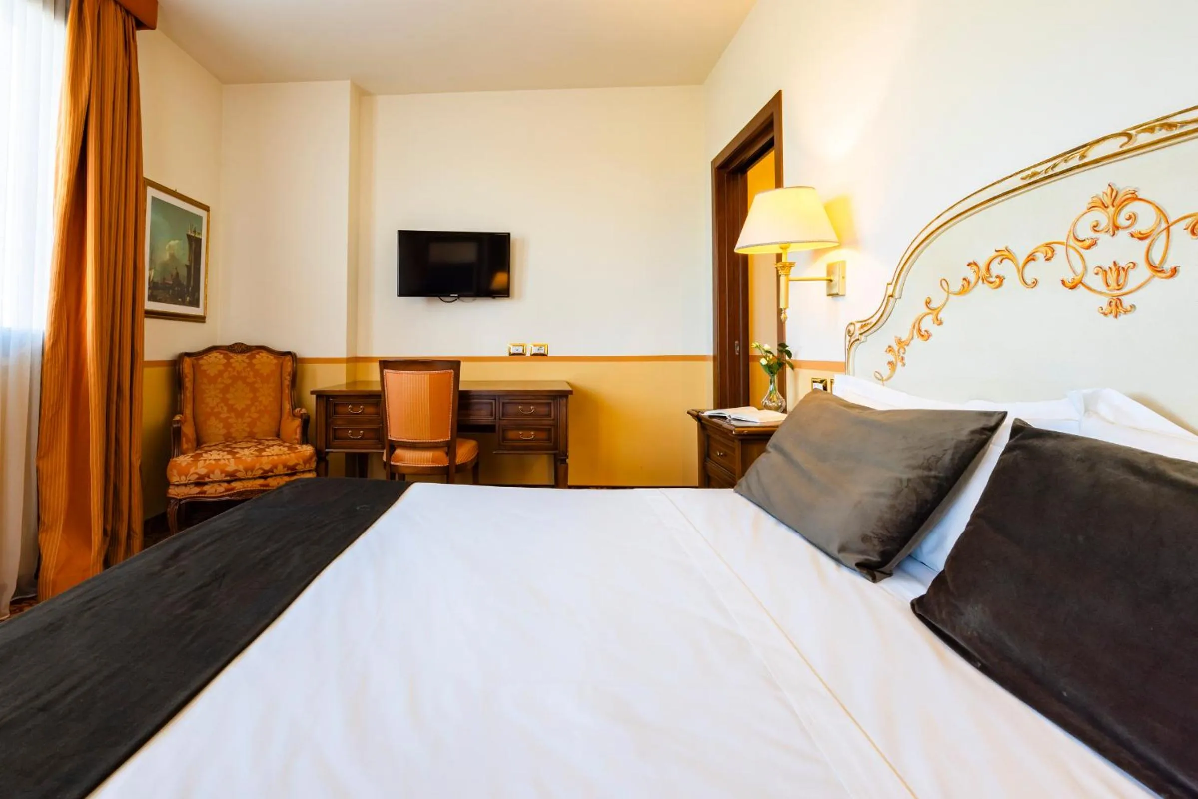 Photo of the whole room, Bed in Il Gentiluomo Hotel & SPA