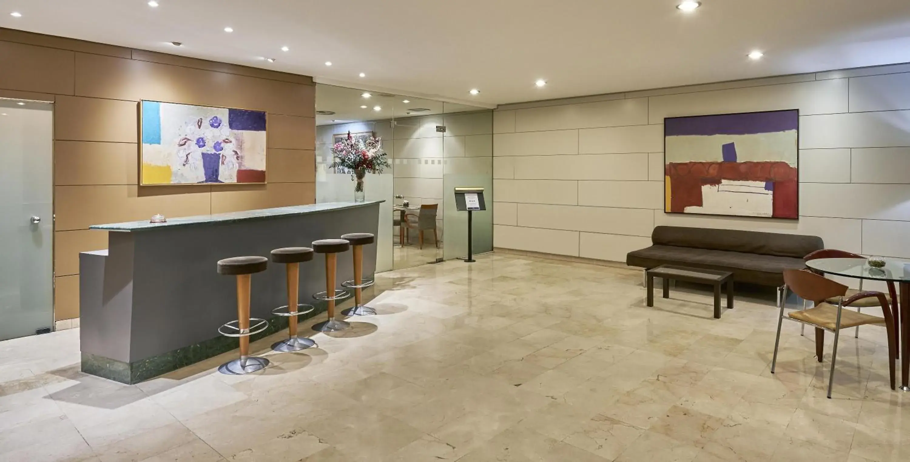 Lobby or reception in iStay by NH Zaragoza Sport Hotel Lobby or reception in iStay by NH Zaragoza Sport Hotel