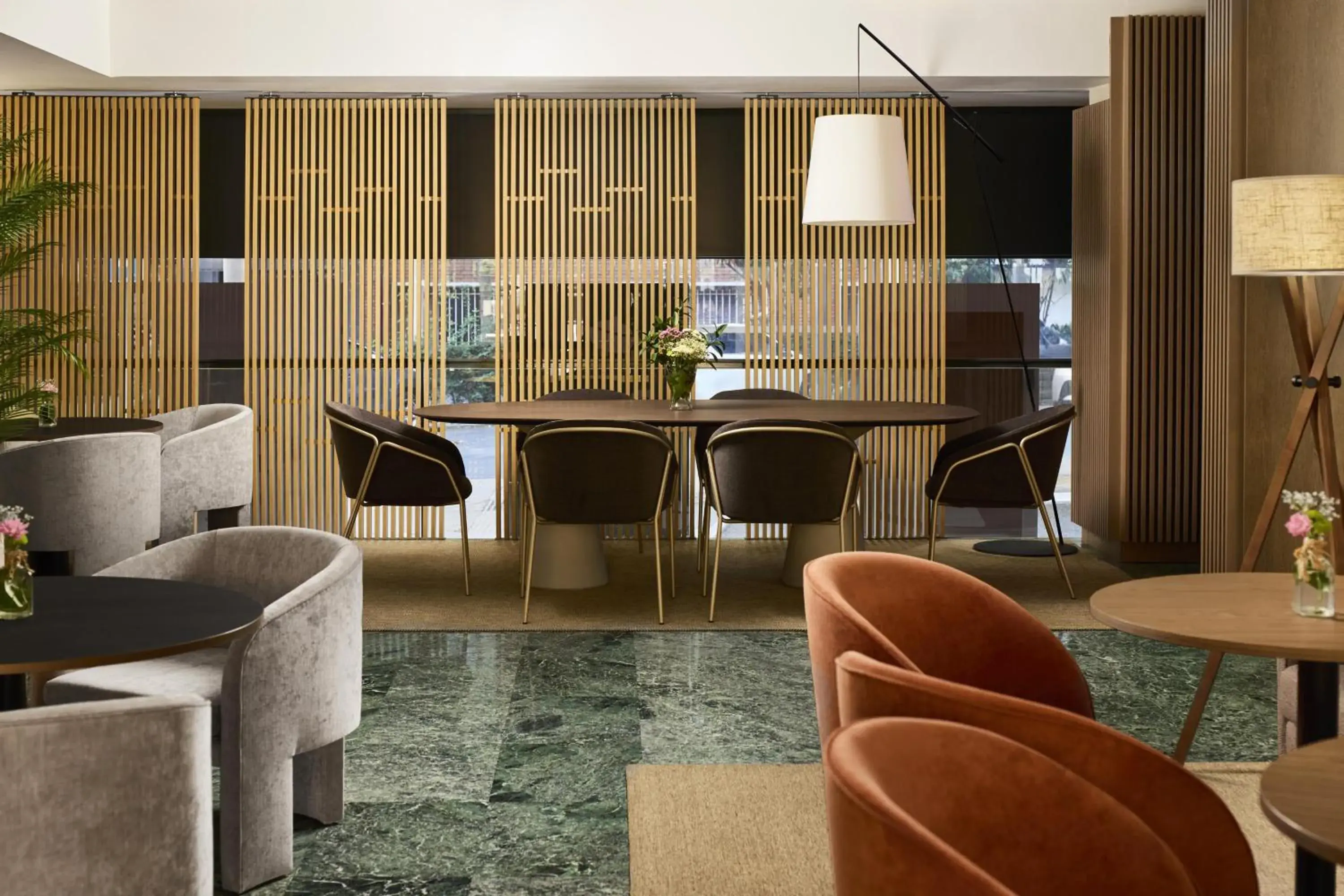 Lounge or bar in NH Madrid Ventas Lounge or bar in NH Madrid Ventas