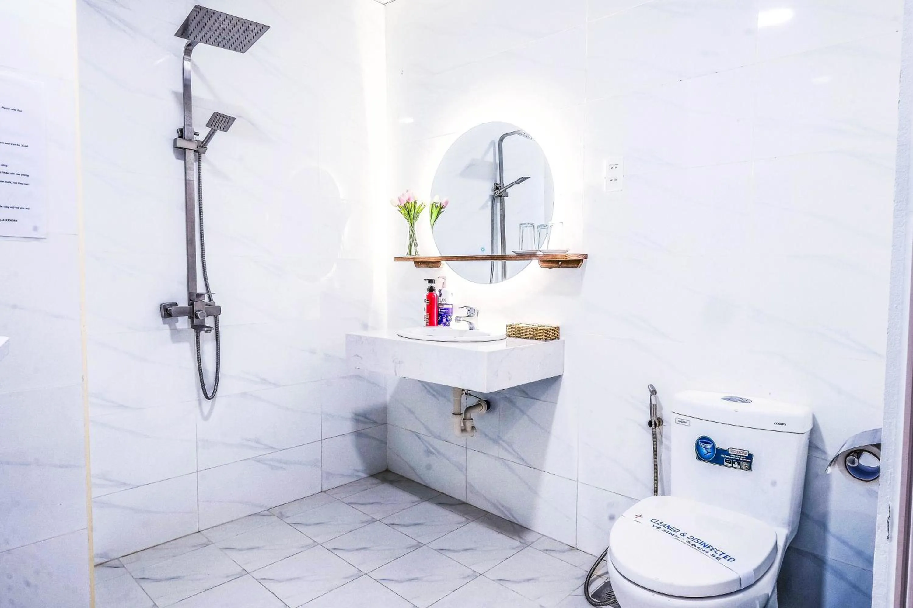 Shower in BB Hotel&Resort