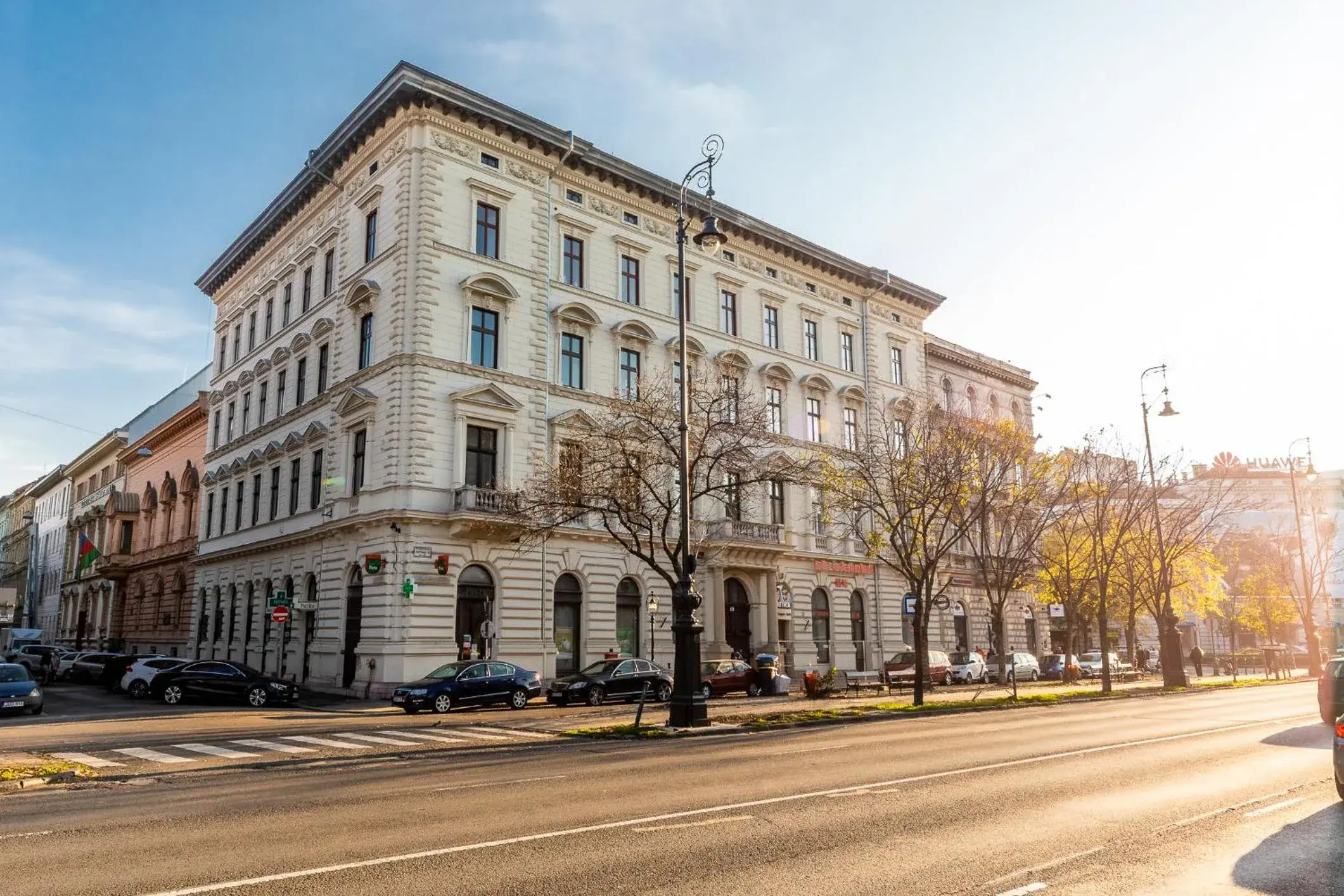 Property building in Adagio Downtown Rooms Property building in Adagio Downtown Rooms