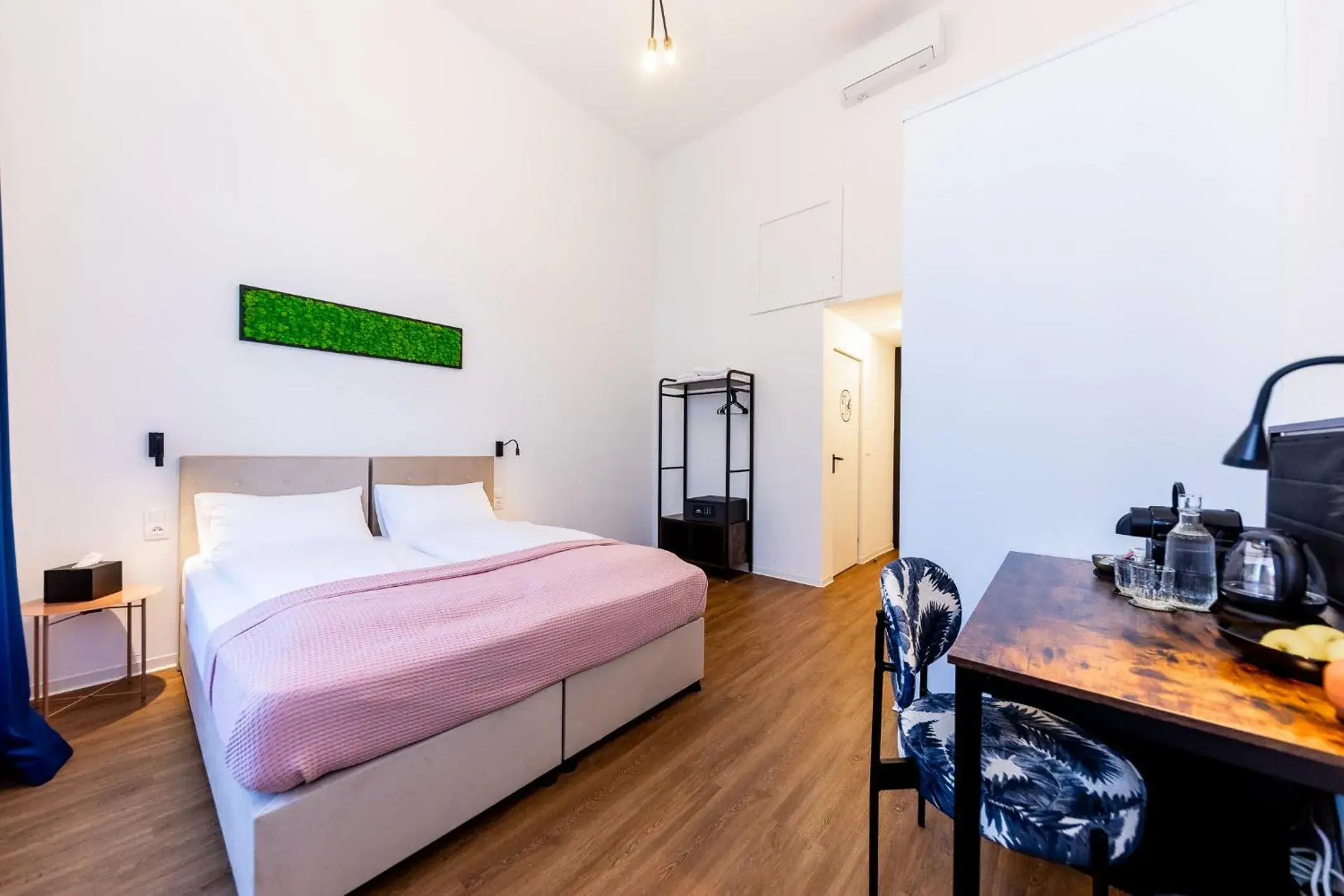 Bed in Adagio Downtown Rooms Bed in Adagio Downtown Rooms