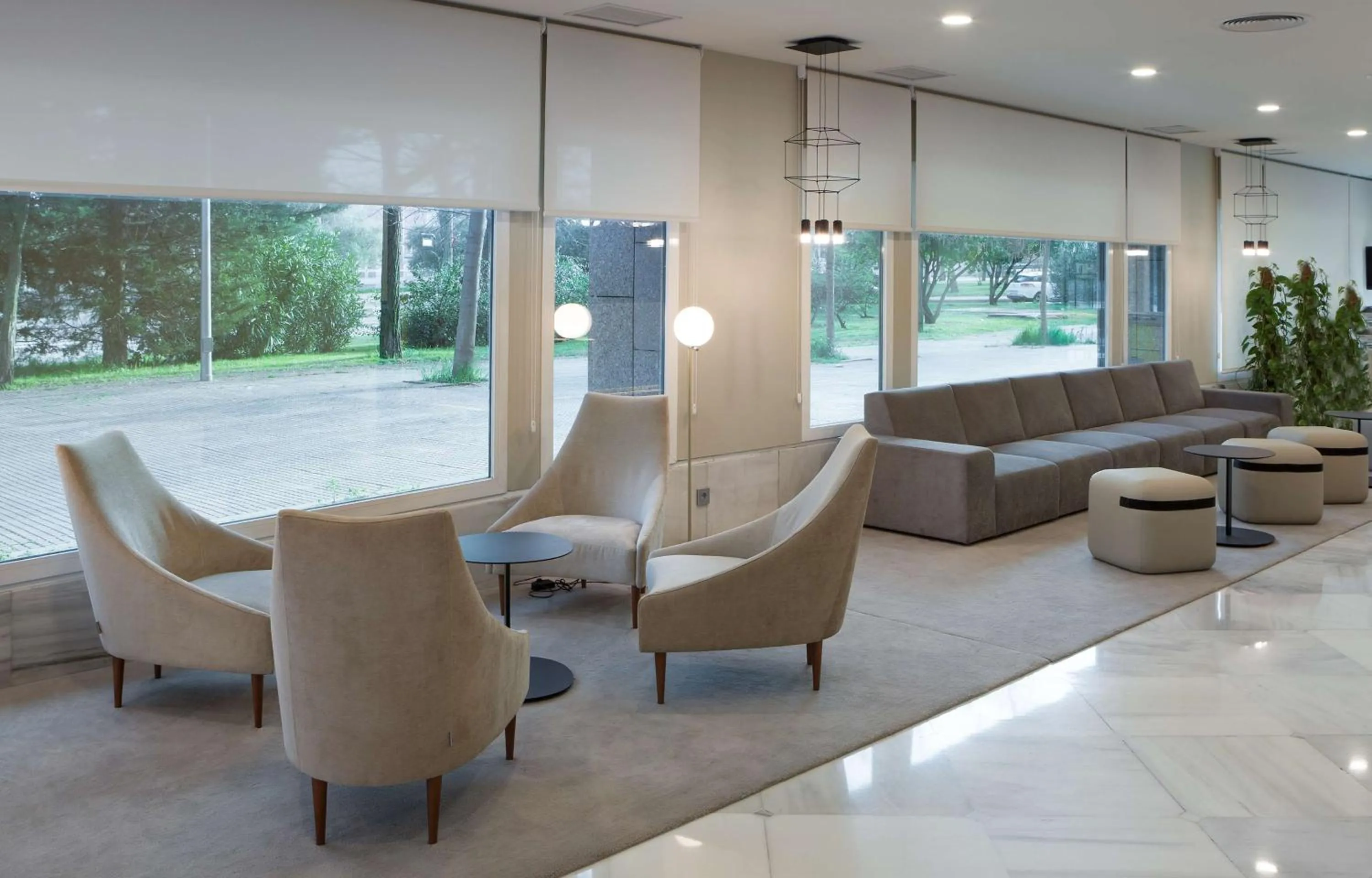 Lobby or reception in NH Barajas Airport