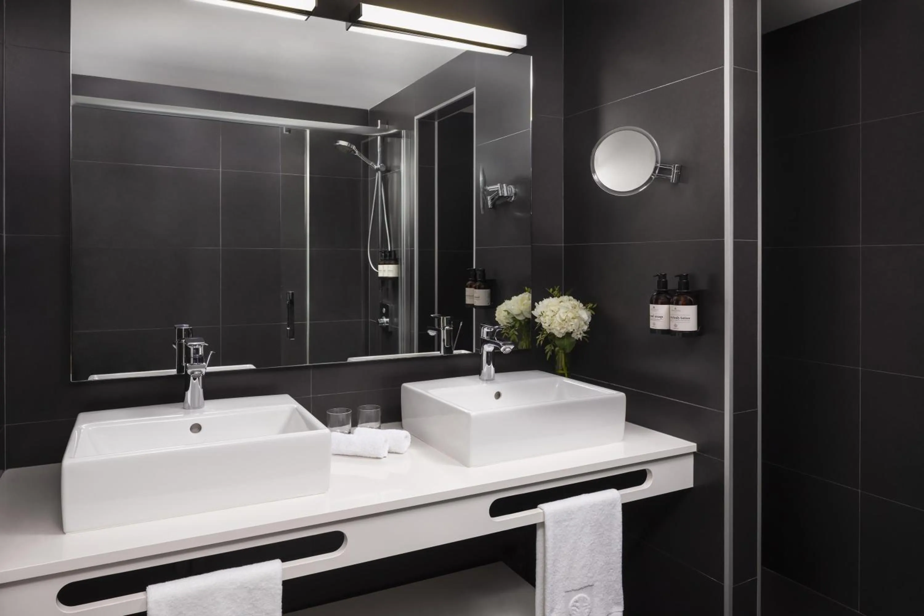 Bathroom in NH Collection Gran Hotel de Zaragoza