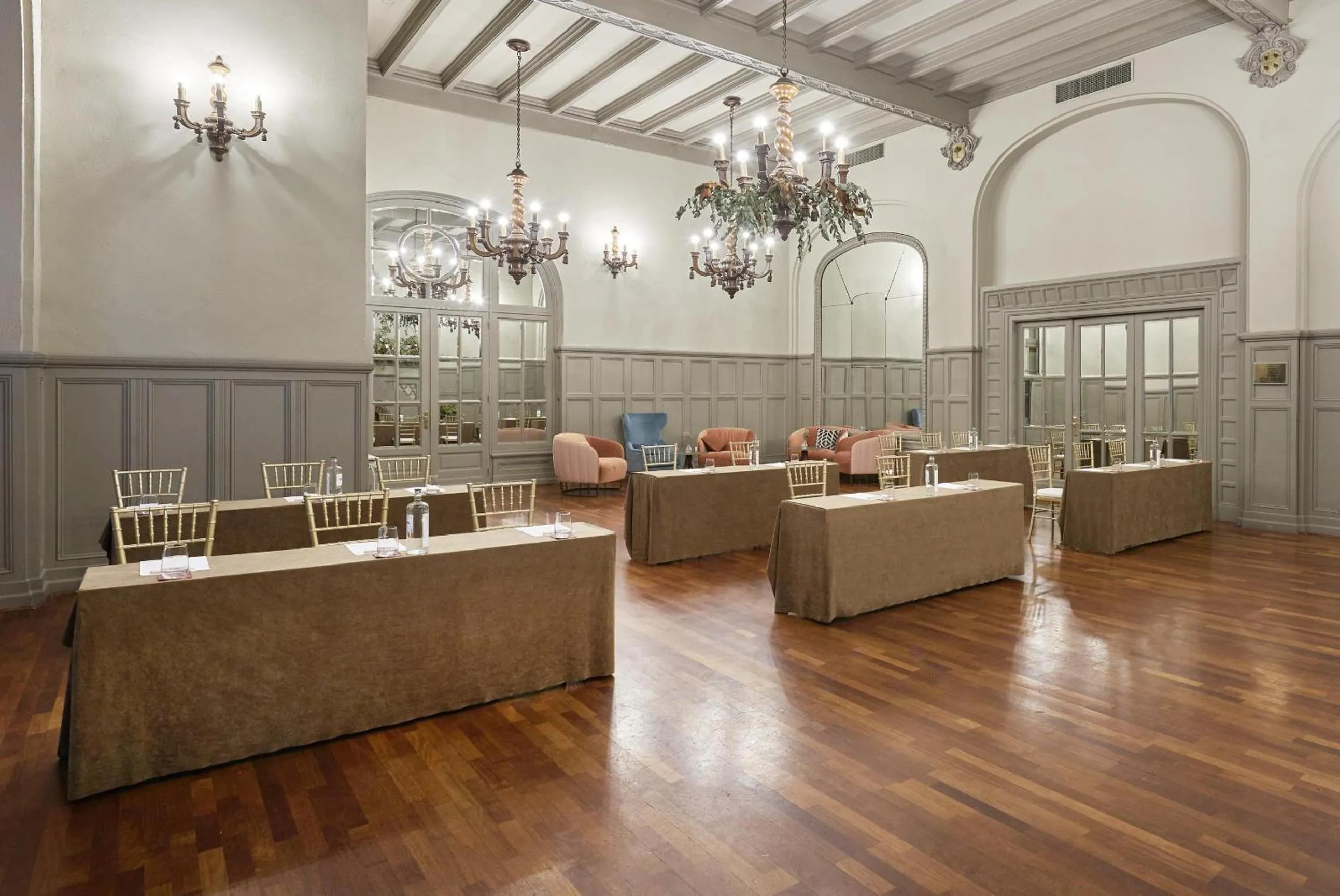 Business facilities in NH Collection Gran Hotel de Zaragoza