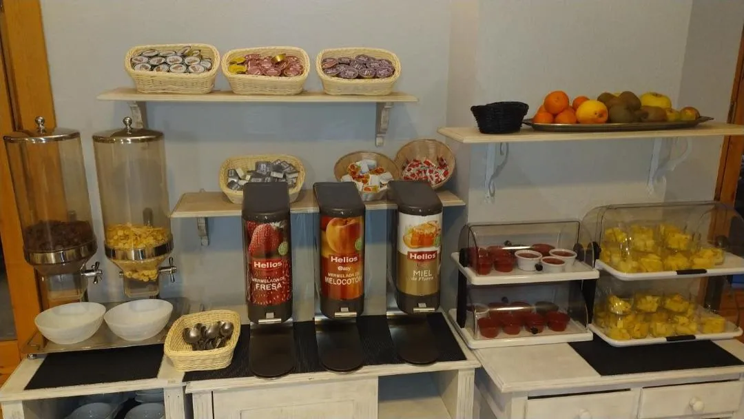 Buffet breakfast in Villa Turística de Cazorla