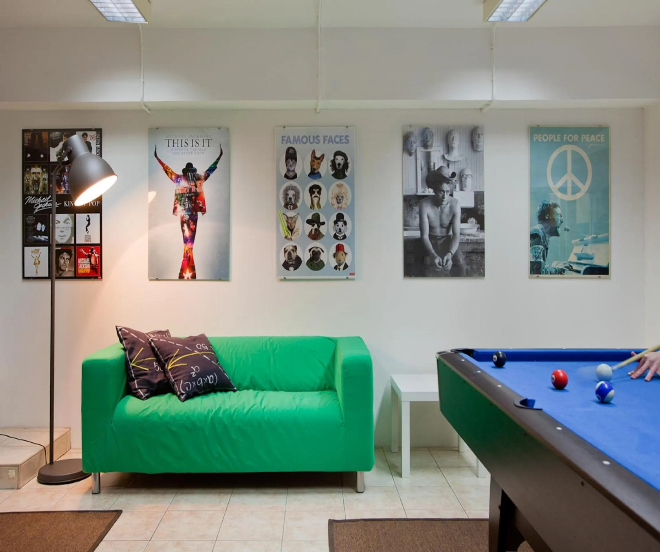 Game Room in Hostel Bureau