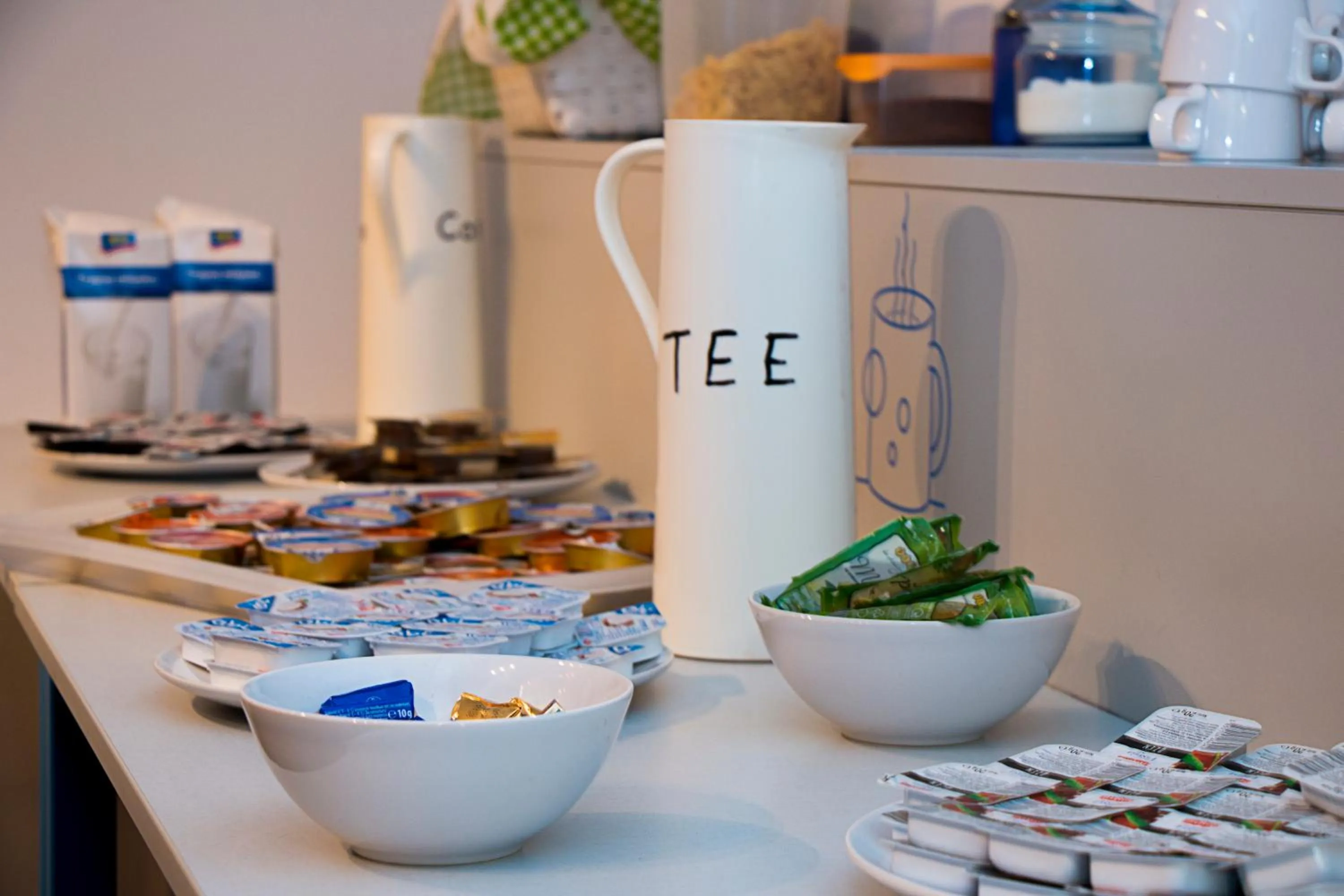 Restaurant/places to eat in Hostel Bureau