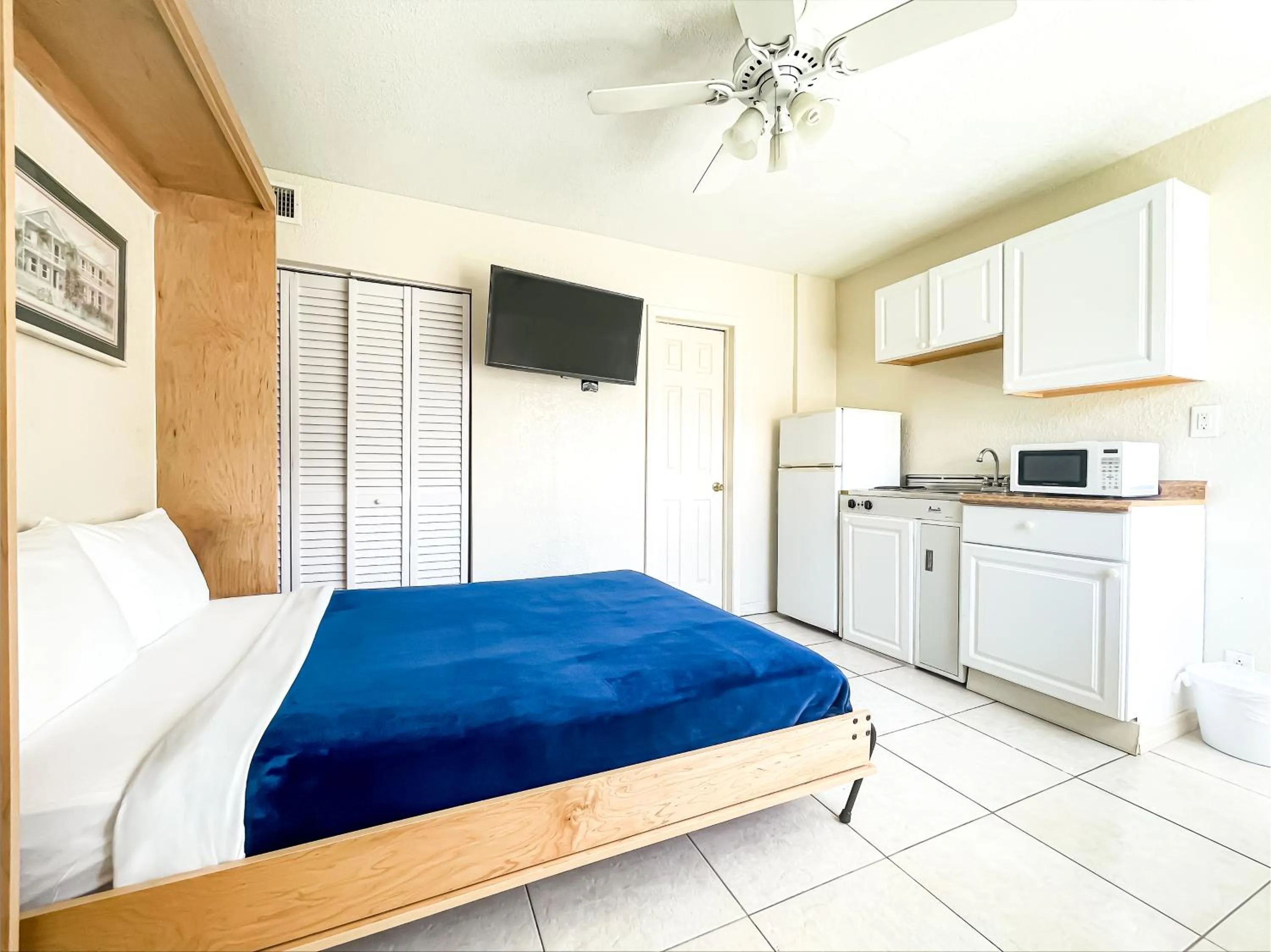 Bedroom, Bed in The Starfish