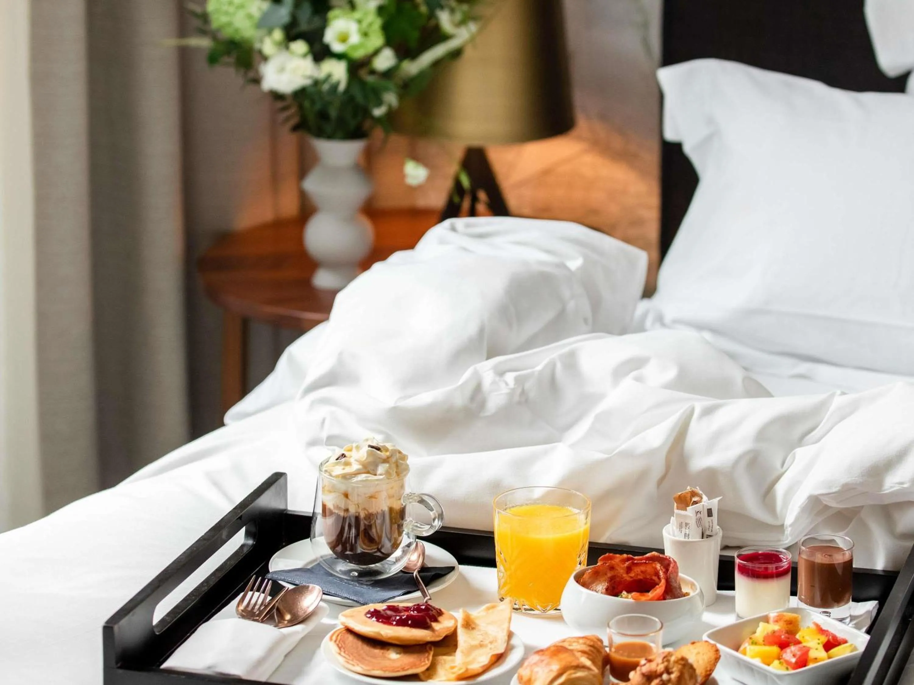 Breakfast, Bed in Balthazar Hotel & Spa Rennes - MGallery Collection