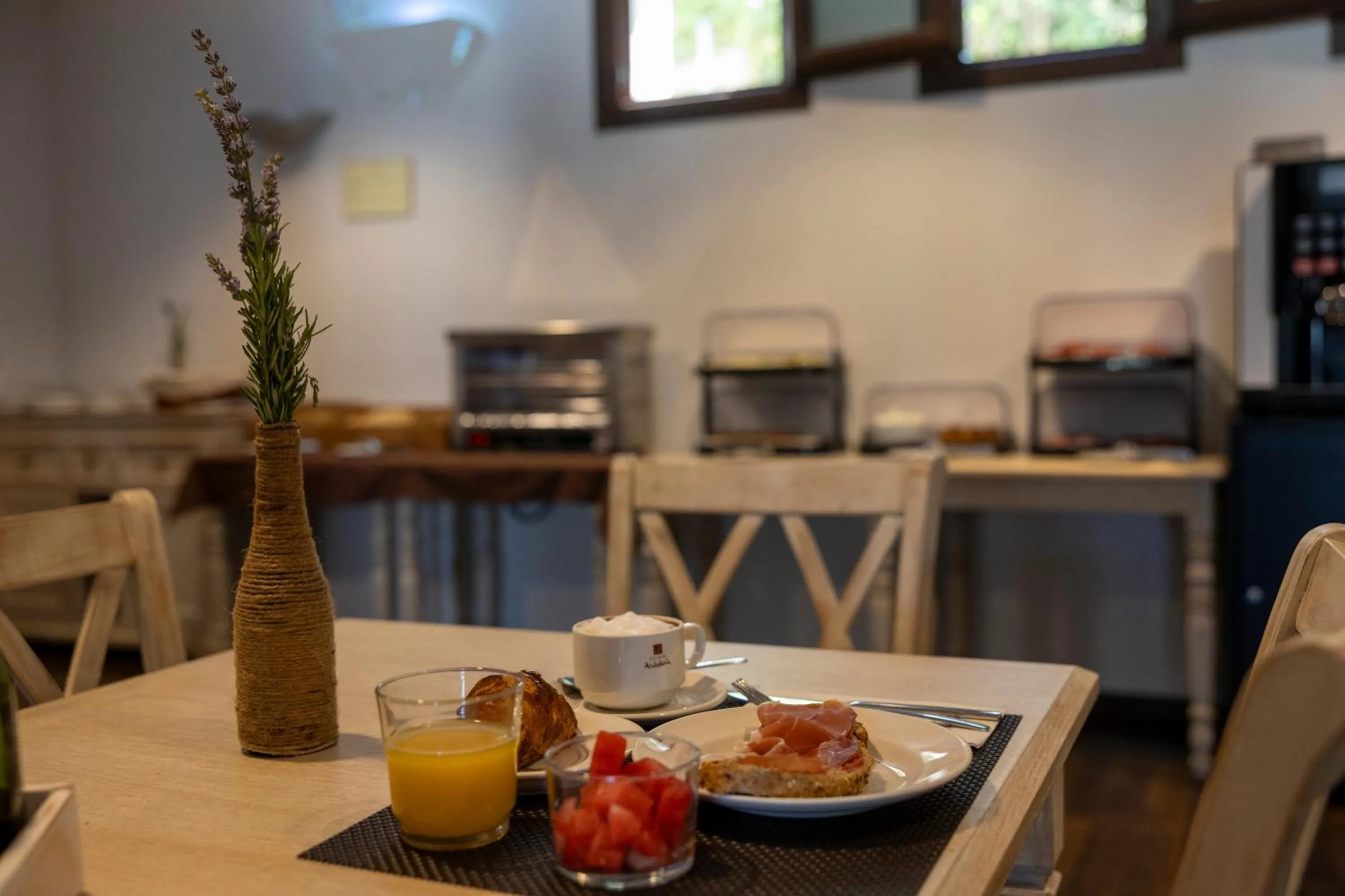 Restaurant/places to eat in Villa Turistica de Bubion