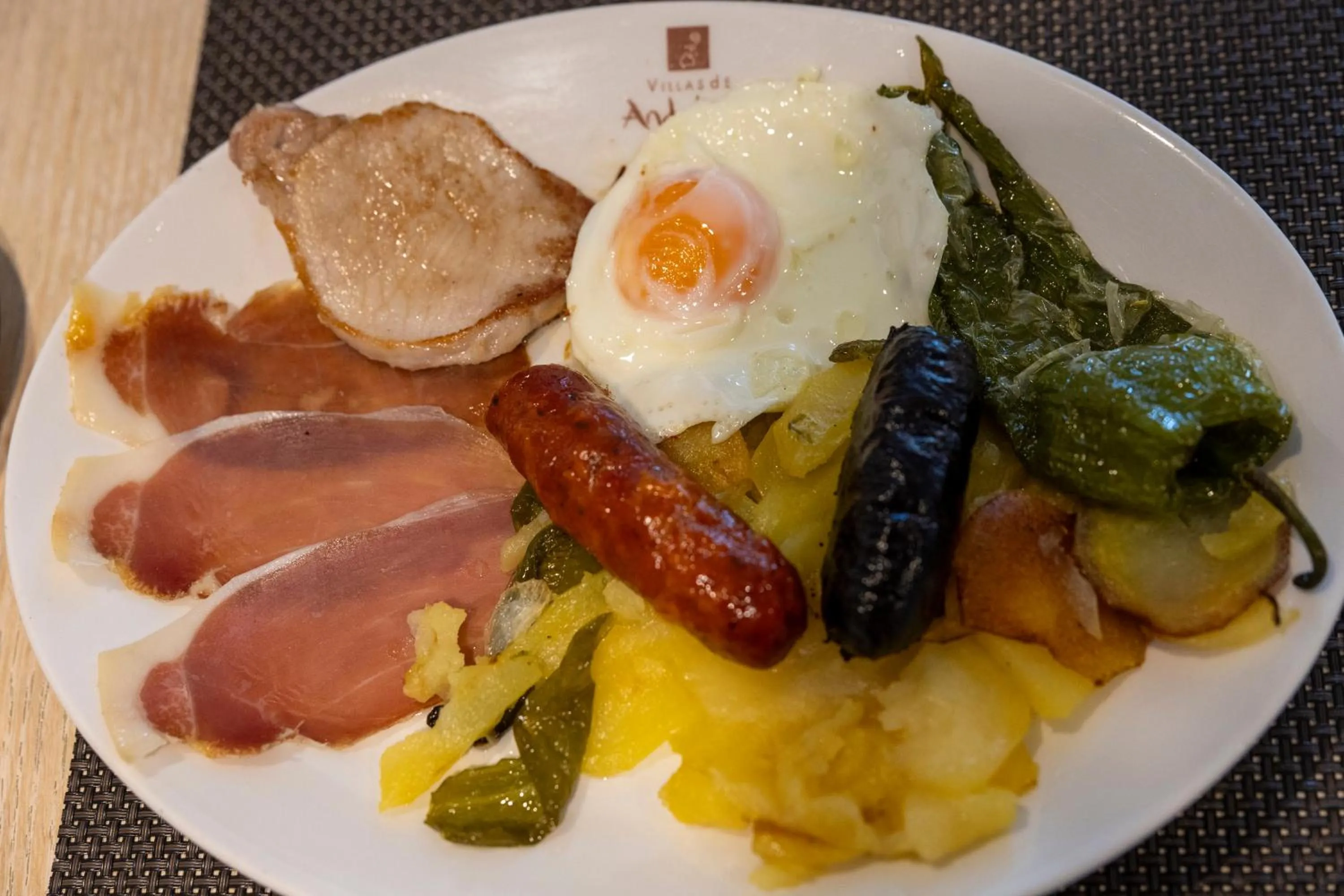 Restaurant/places to eat in Villa Turistica de Bubion