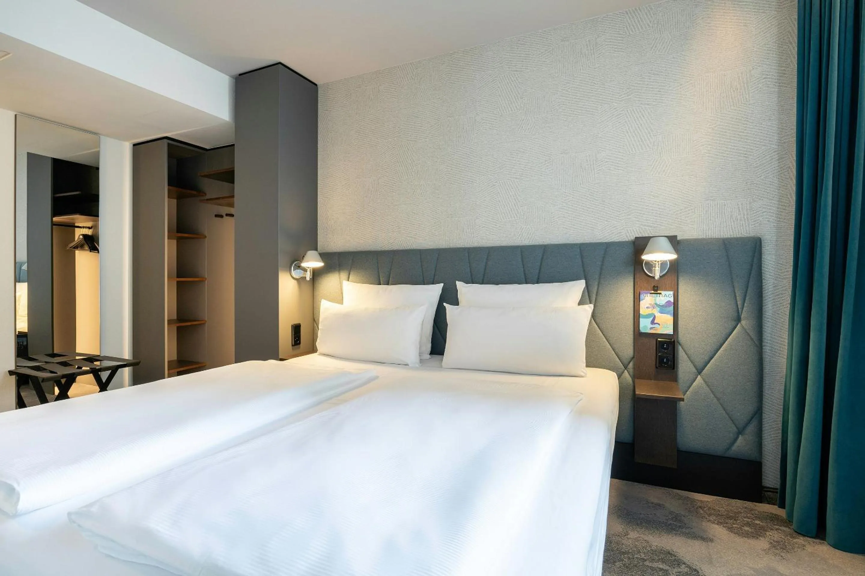 Photo of the whole room, Bed in Motel One Brussels