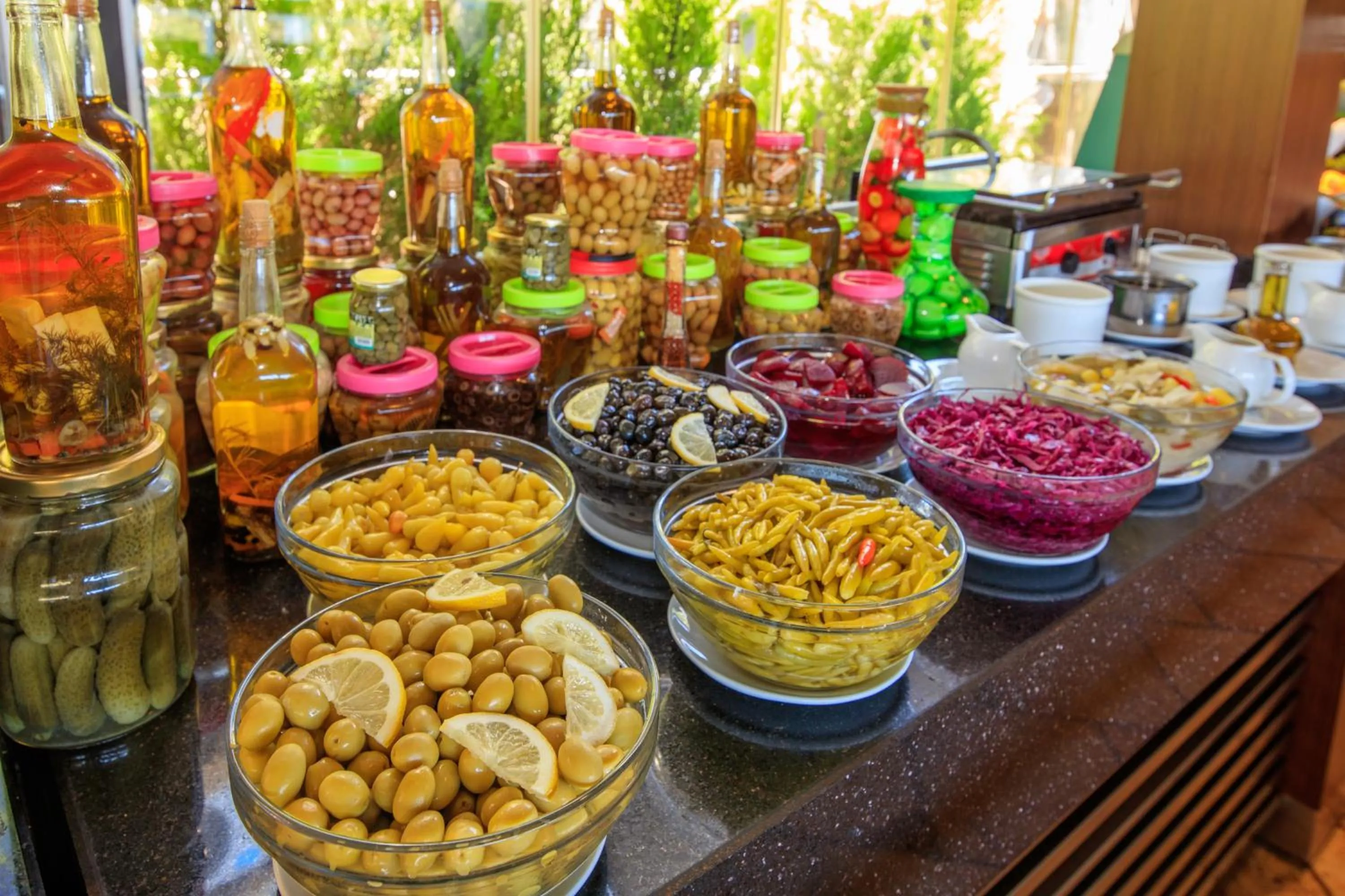 Restaurant/places to eat in Manaspark Deluxe Hotel