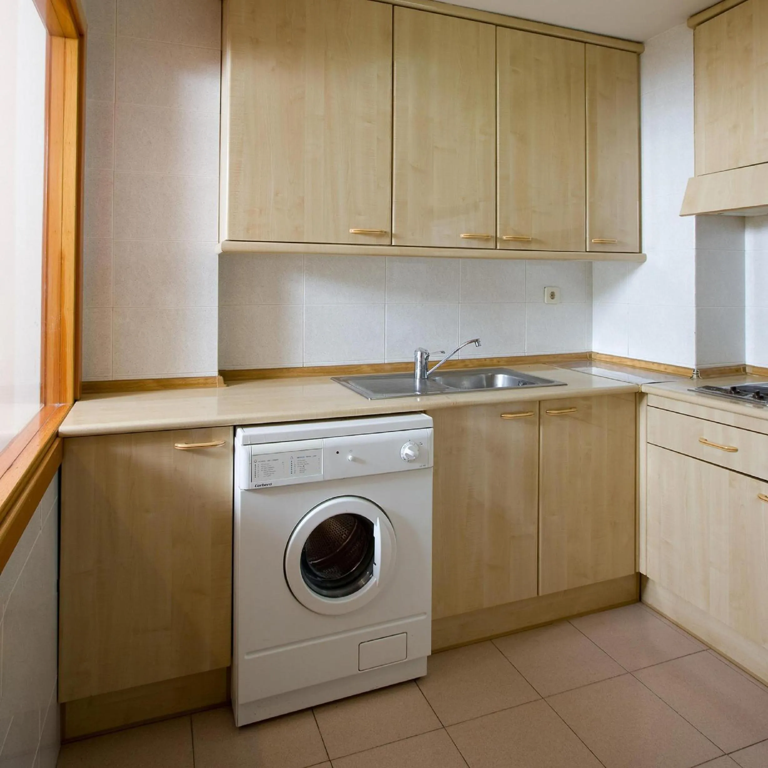 Kitchen or kitchenette in Apartamentos TH Las Rozas