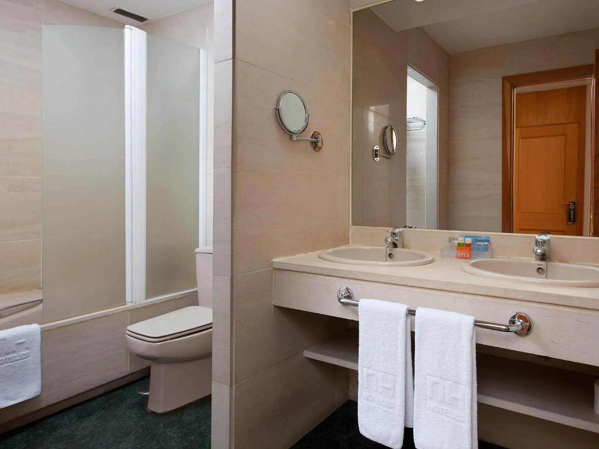 Bathroom in Apartamentos TH Las Rozas