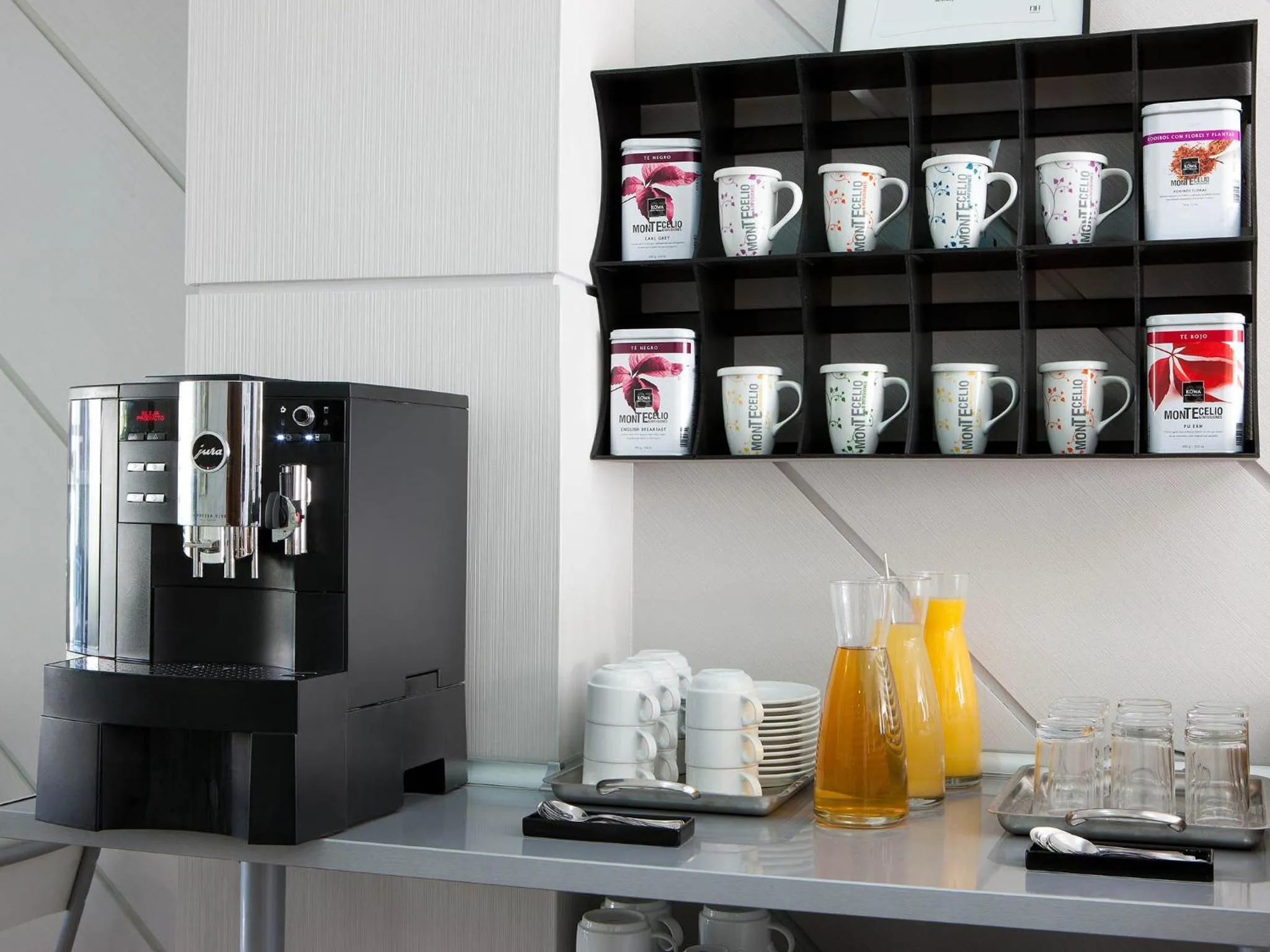 Restaurant/places to eat in TH Aravaca