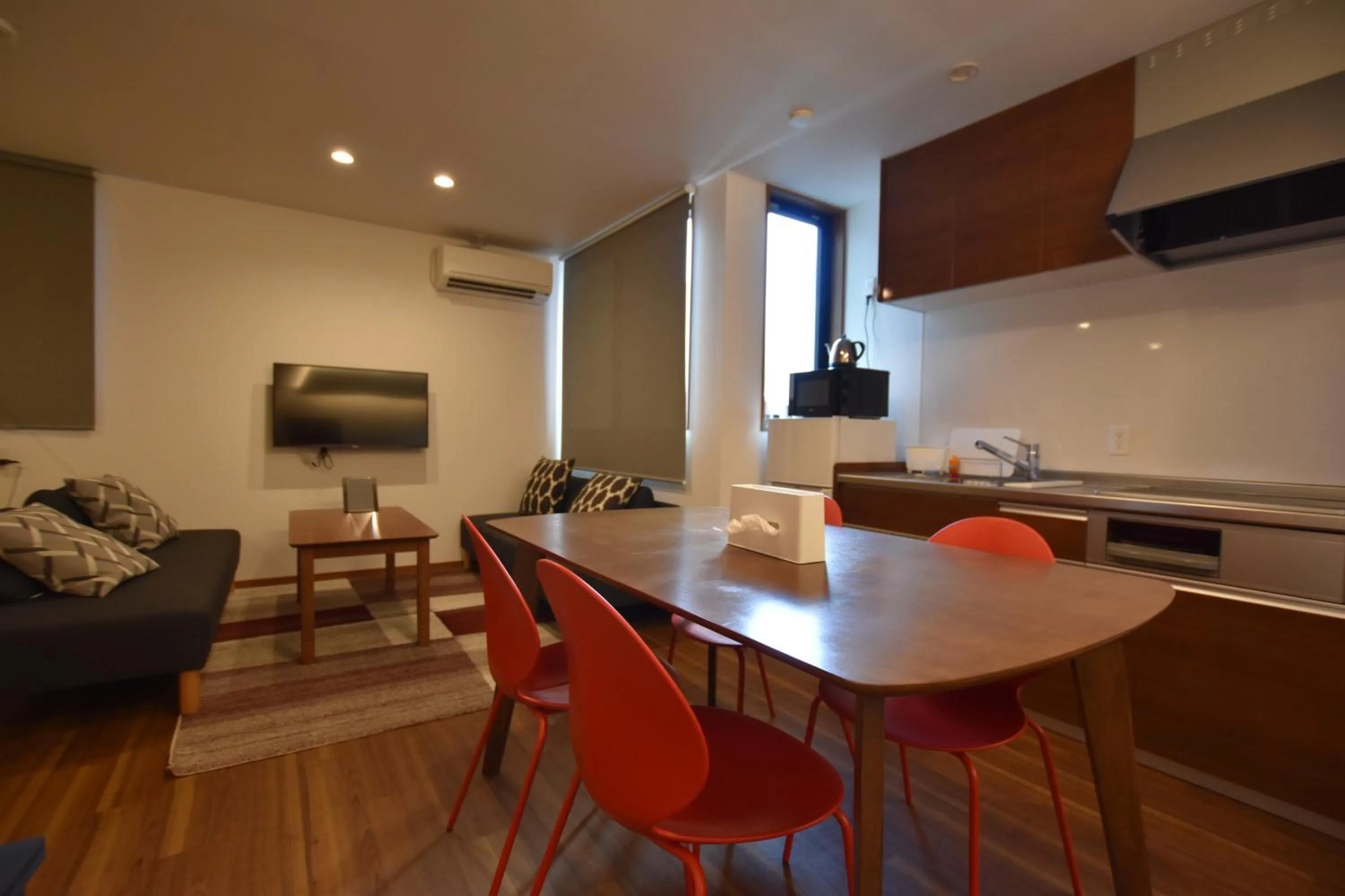 Dining area in PrimeRoom別府 TATAMIsuite