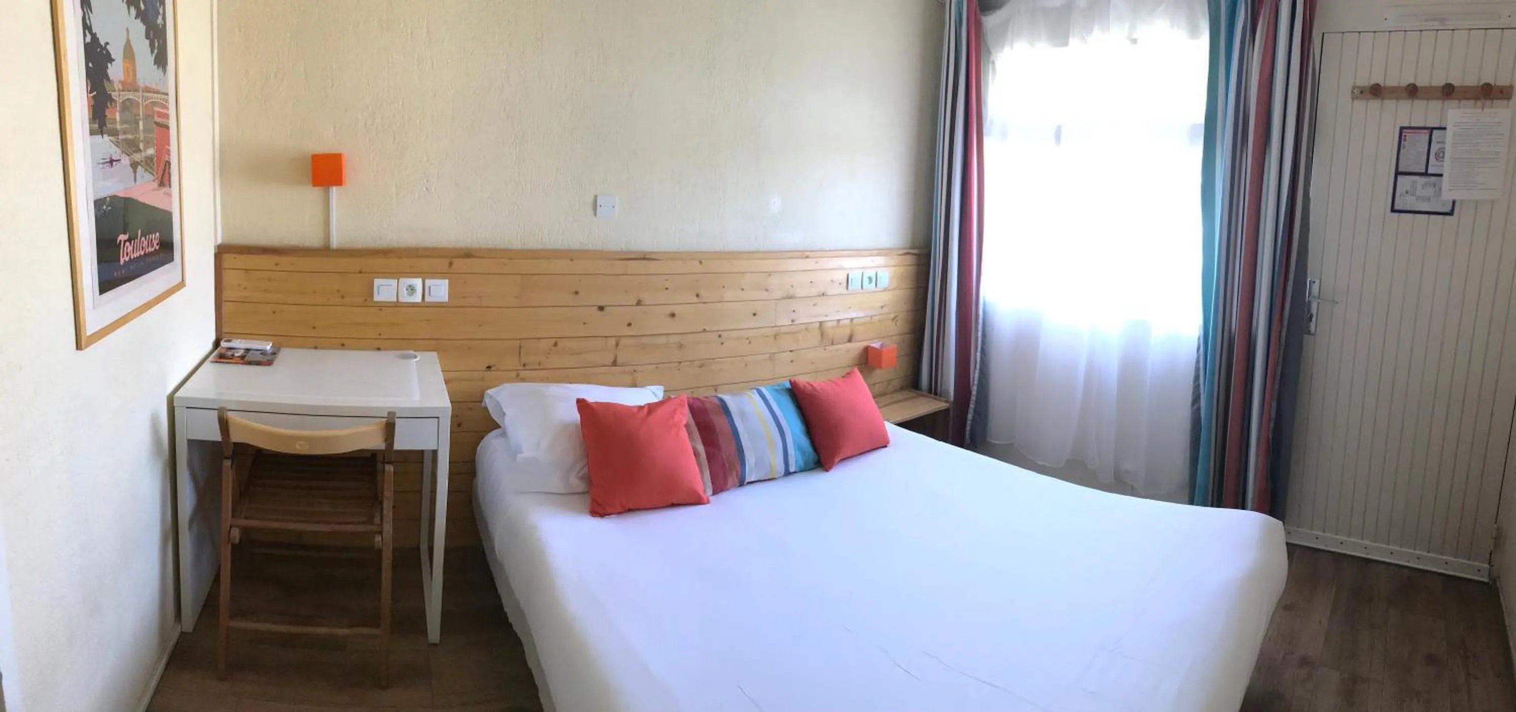 Photo of the whole room, Bed in Résidence Thibaud