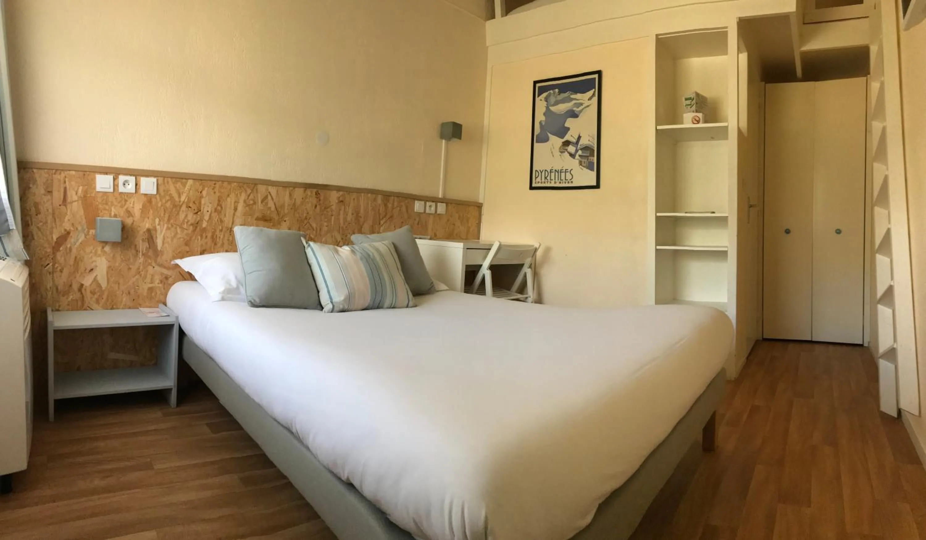 Bed in Résidence Thibaud