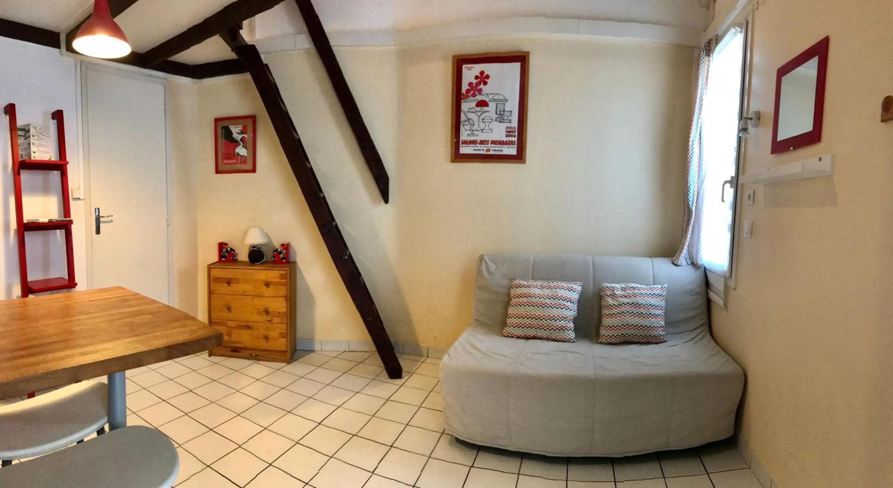 Photo of the whole room in Résidence Thibaud