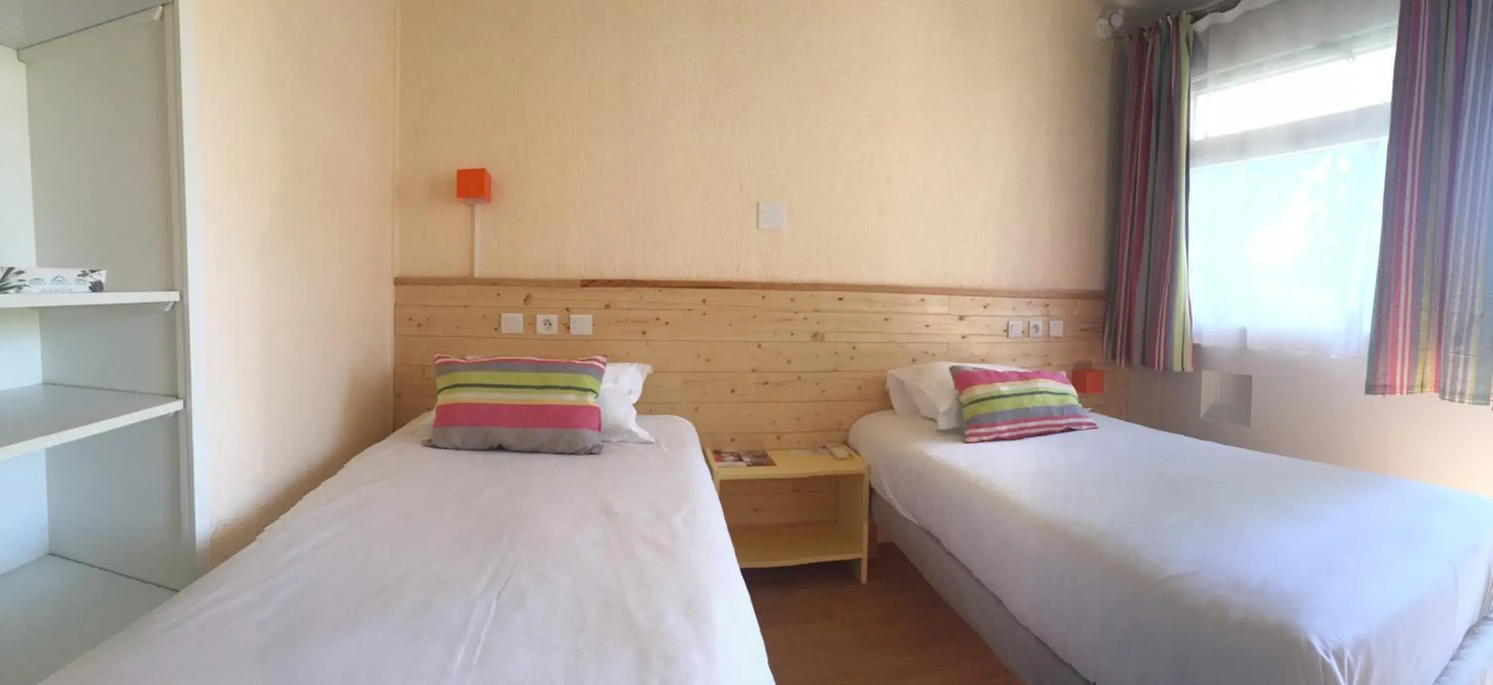 Double or Twin Room in Résidence Thibaud Double or Twin Room in Résidence Thibaud