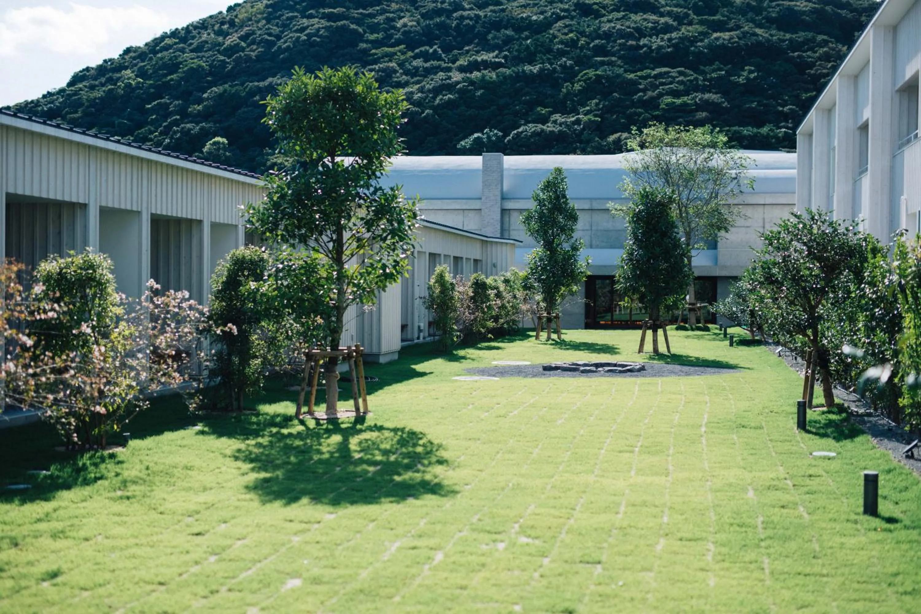 Property building in Colorit GOTO ISLANDS