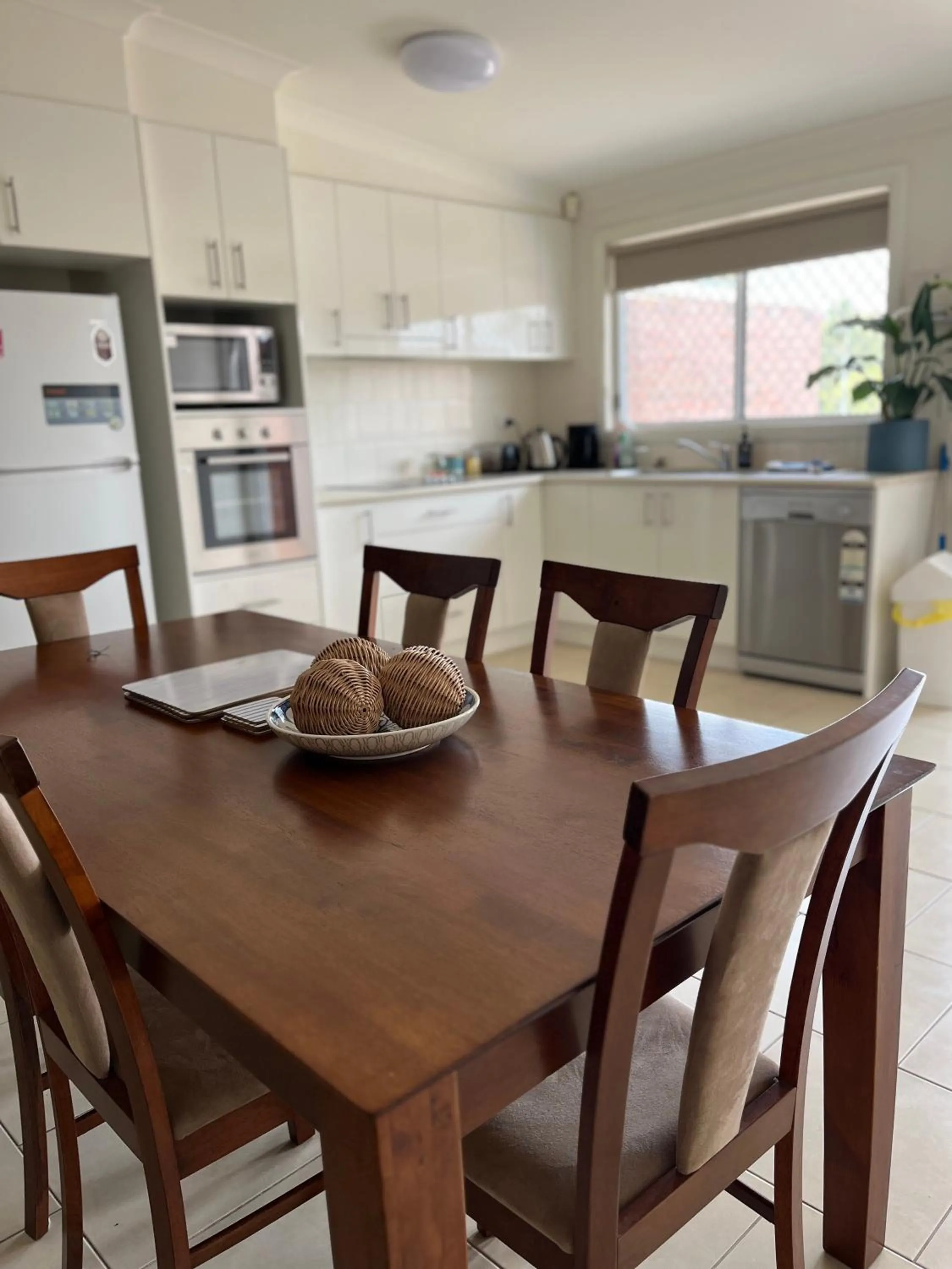 Dining area in Stays on Main