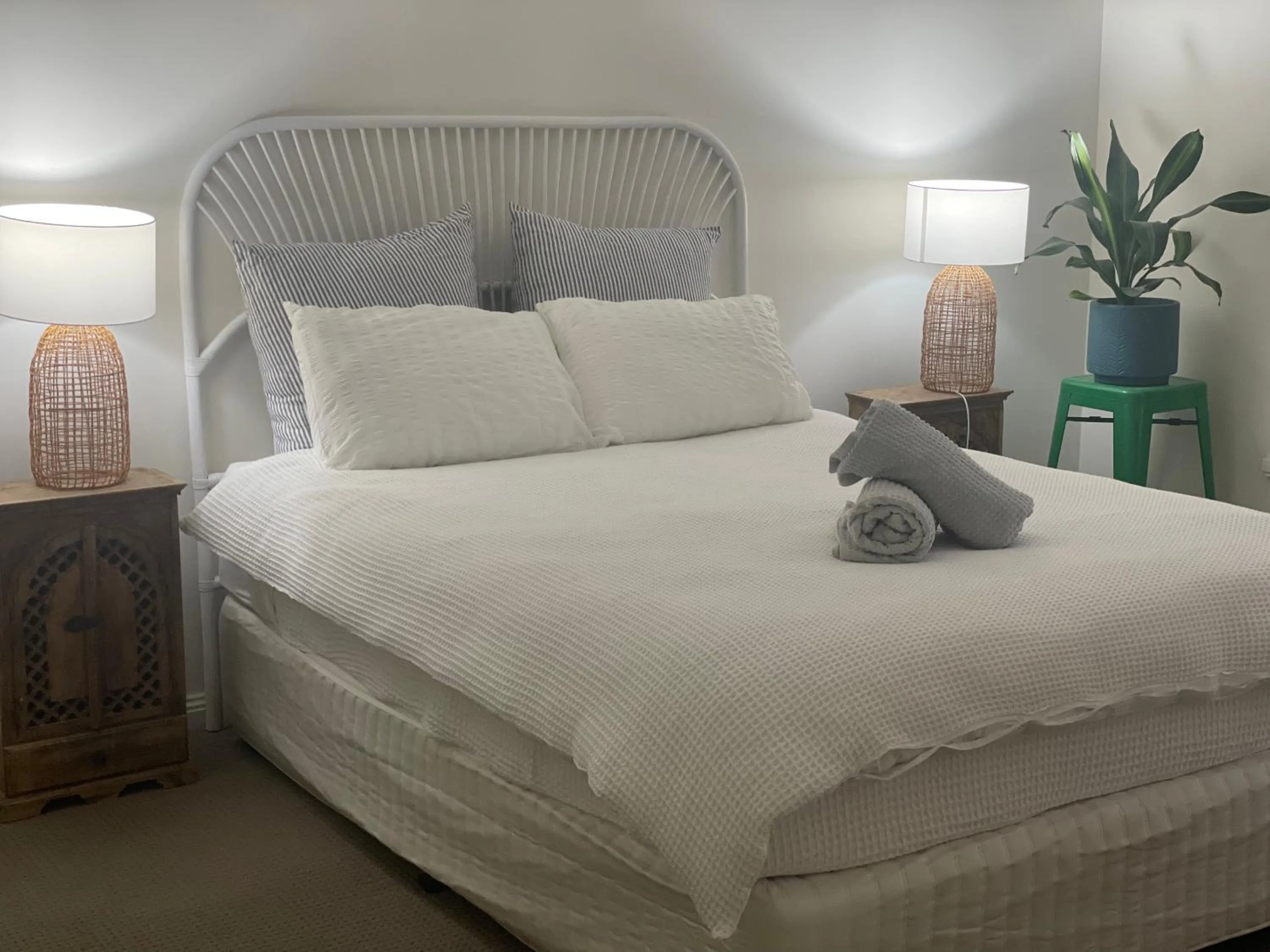 Bed in Stays on Main