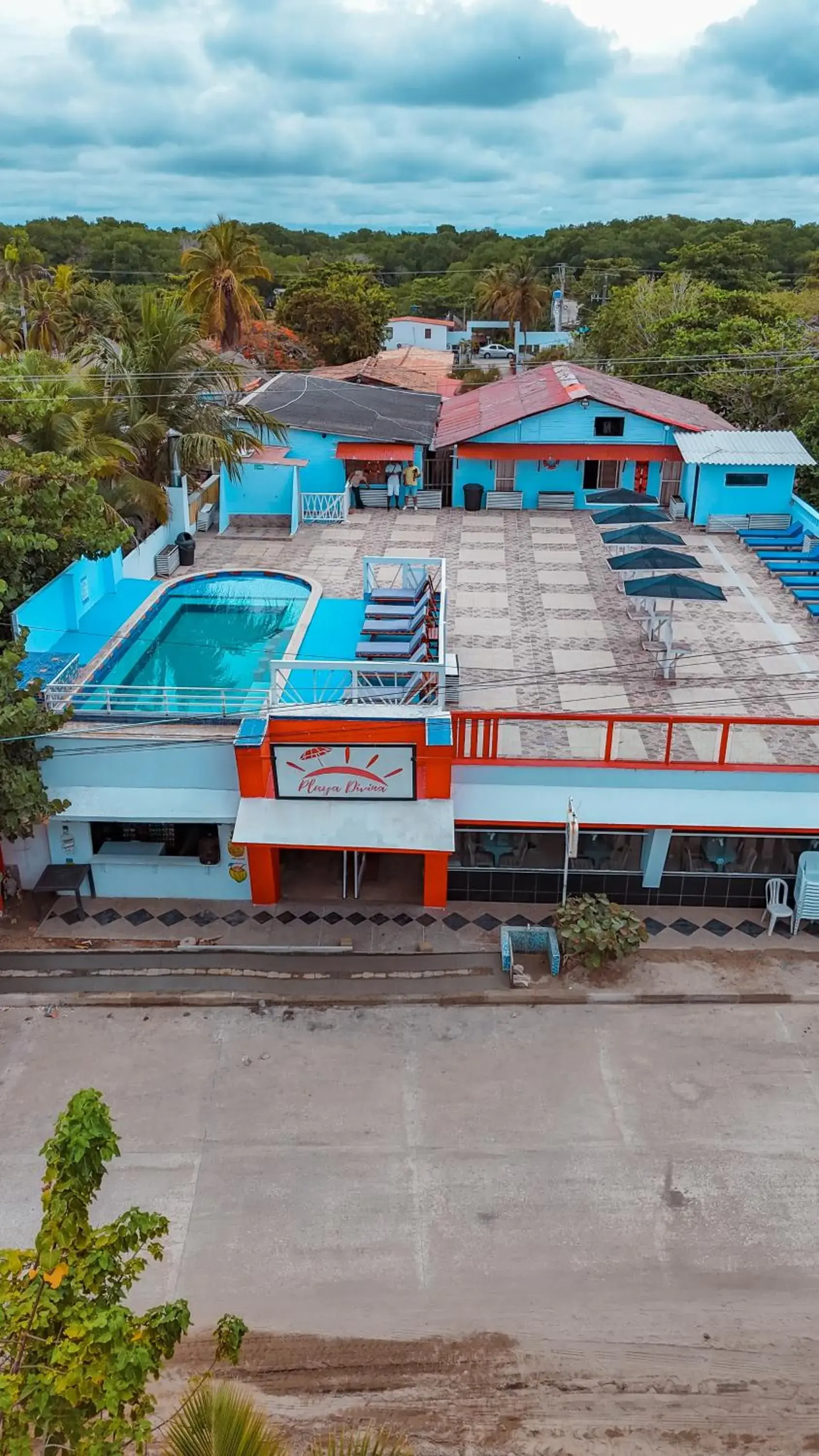 Pool view in Hotel Playa Divina Pool view in Hotel Playa Divina