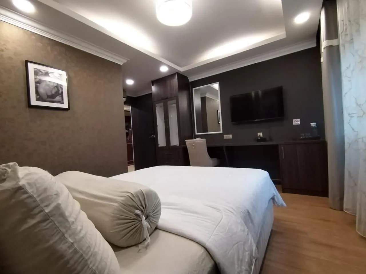 Bed in Grand Illusyin