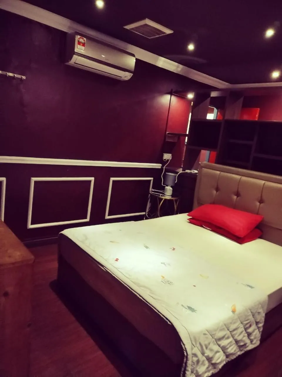 Bed in Grand Illusyin