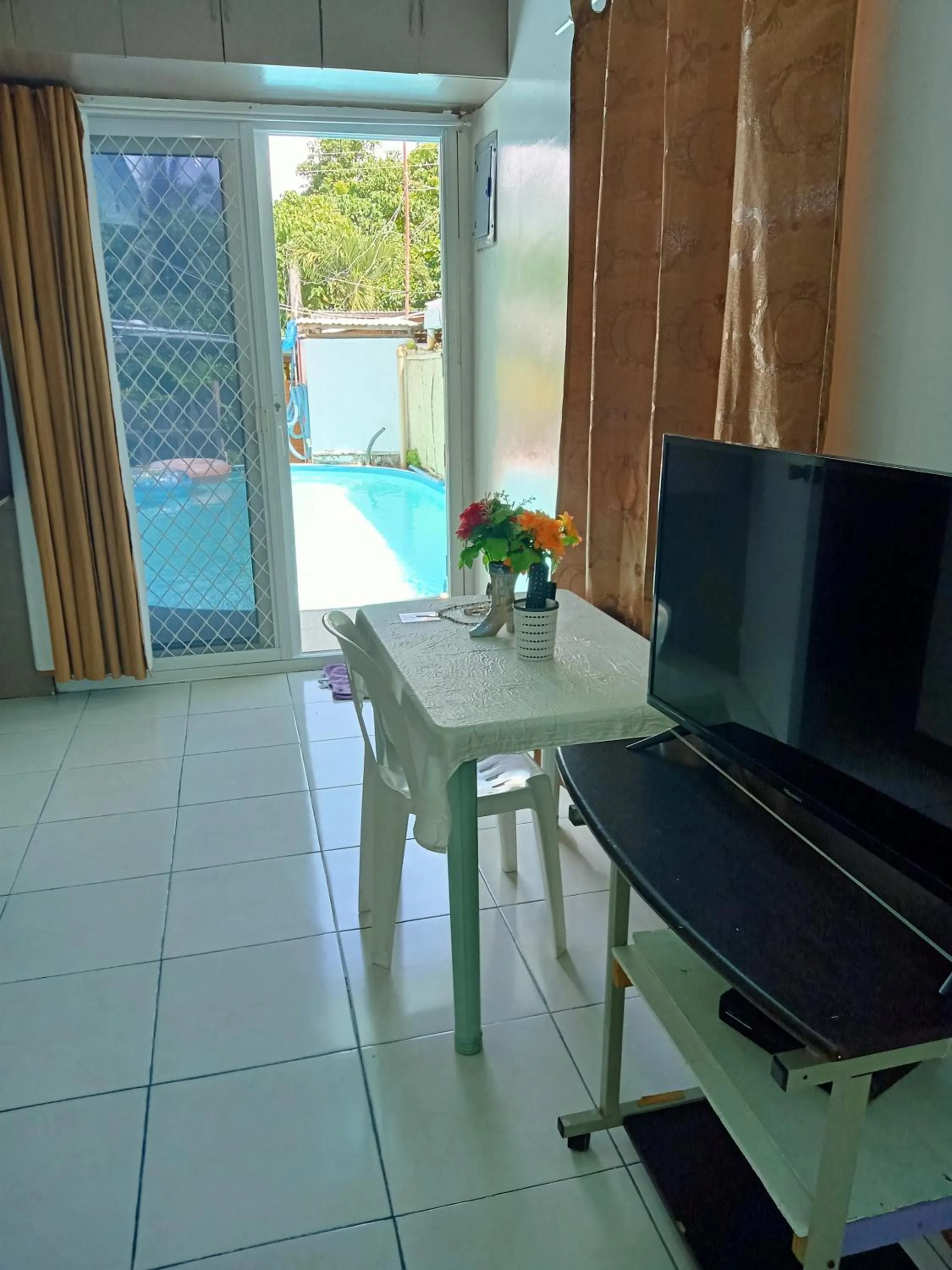 Okoy Guest House