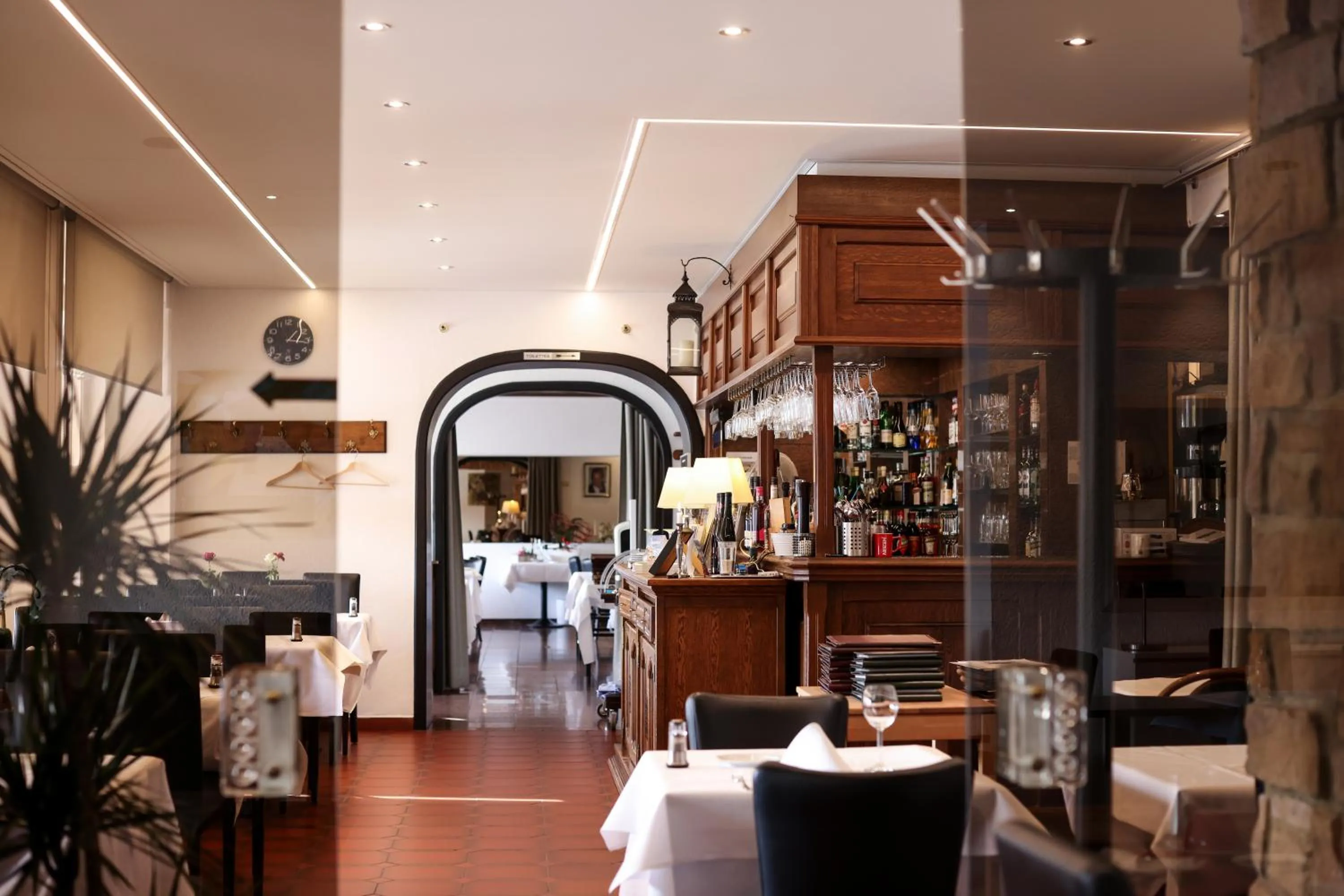 Restaurant/places to eat in Hotel de l' Esplanade