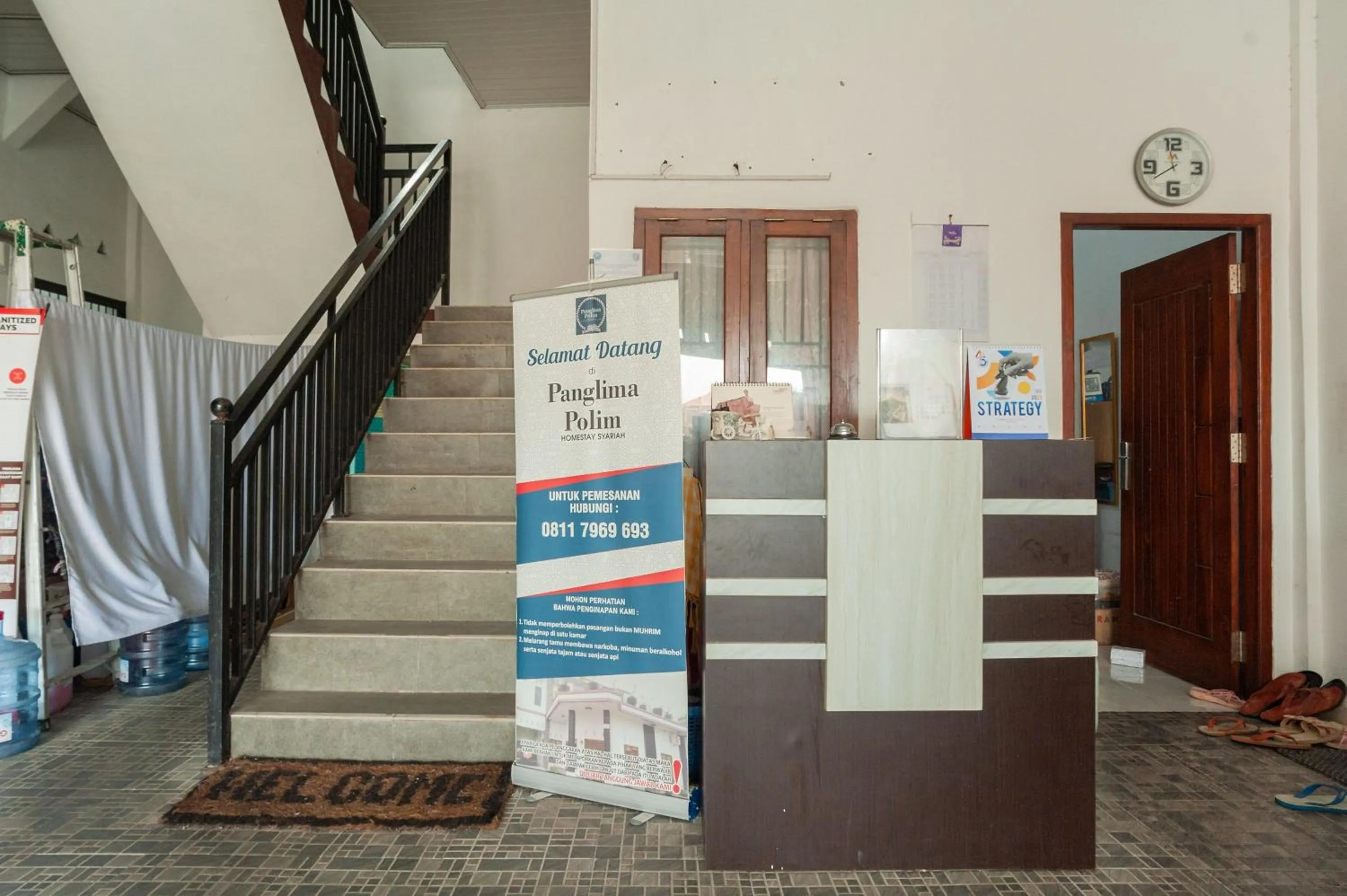 Lobby or reception in RedDoorz Syariah @ Jalan Panglima Polim Lampung