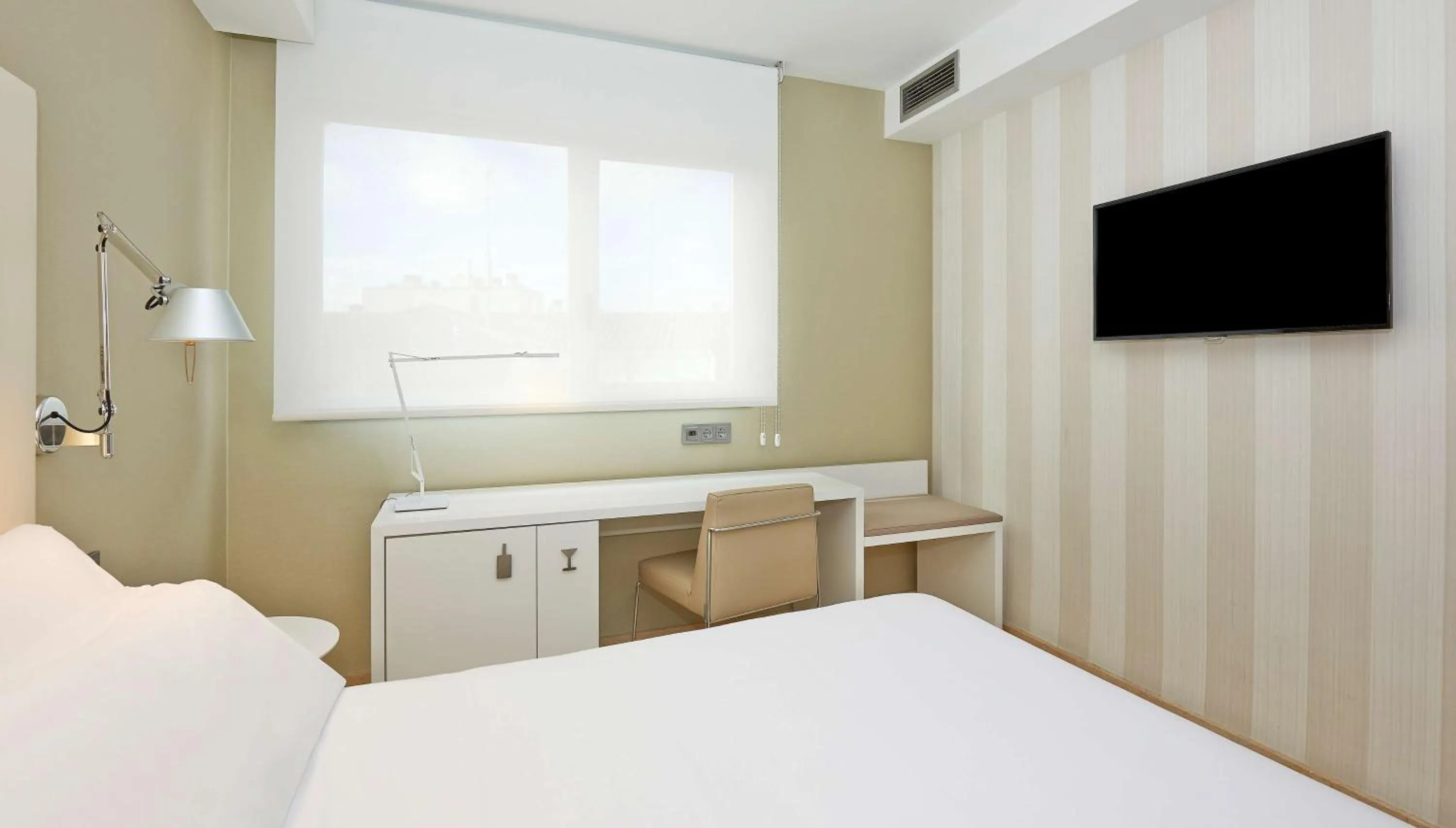 Bedroom, Bed in NH Ciudad de Zaragoza